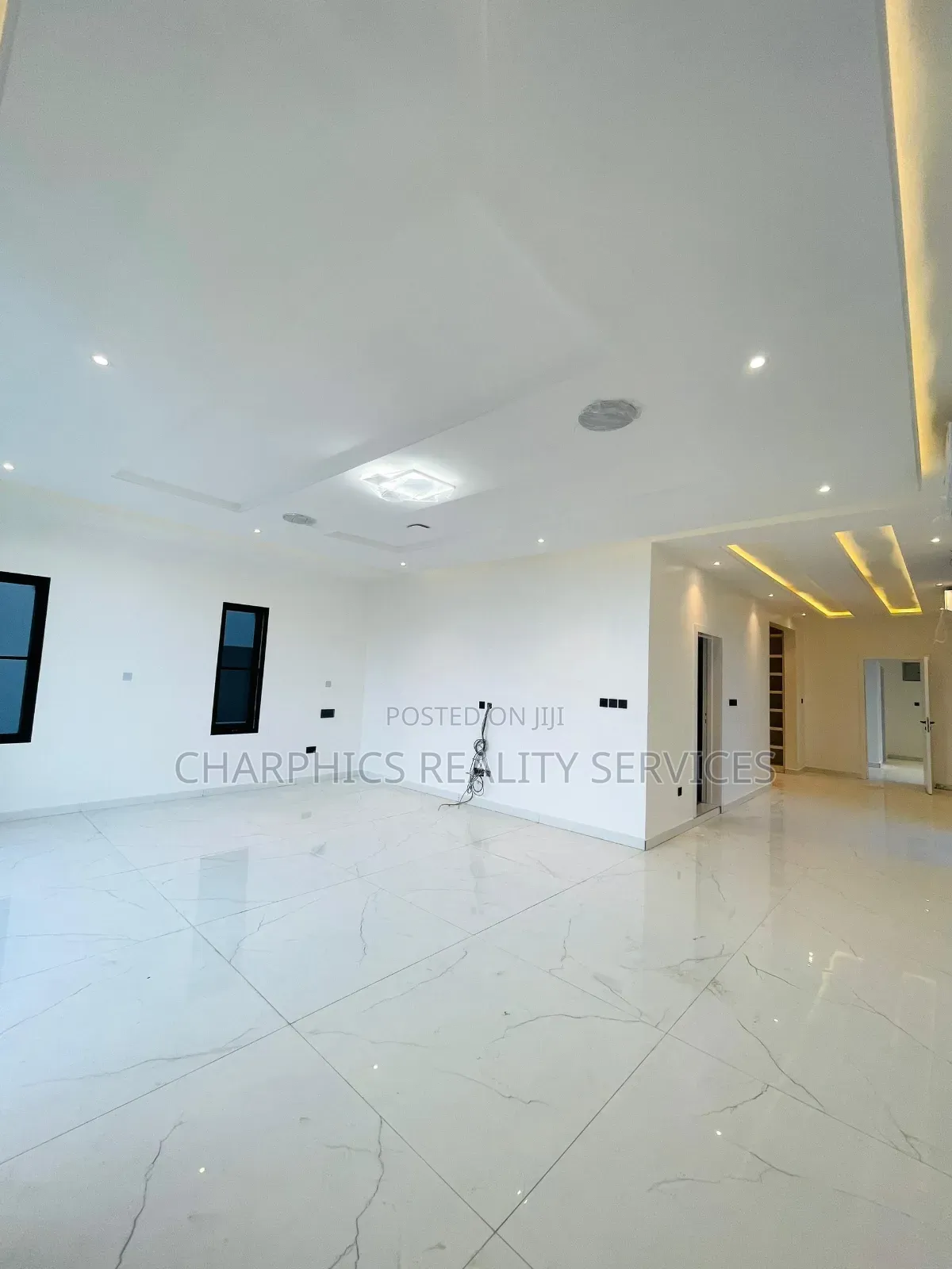 5bdrm Duplex in Lekki for sale
