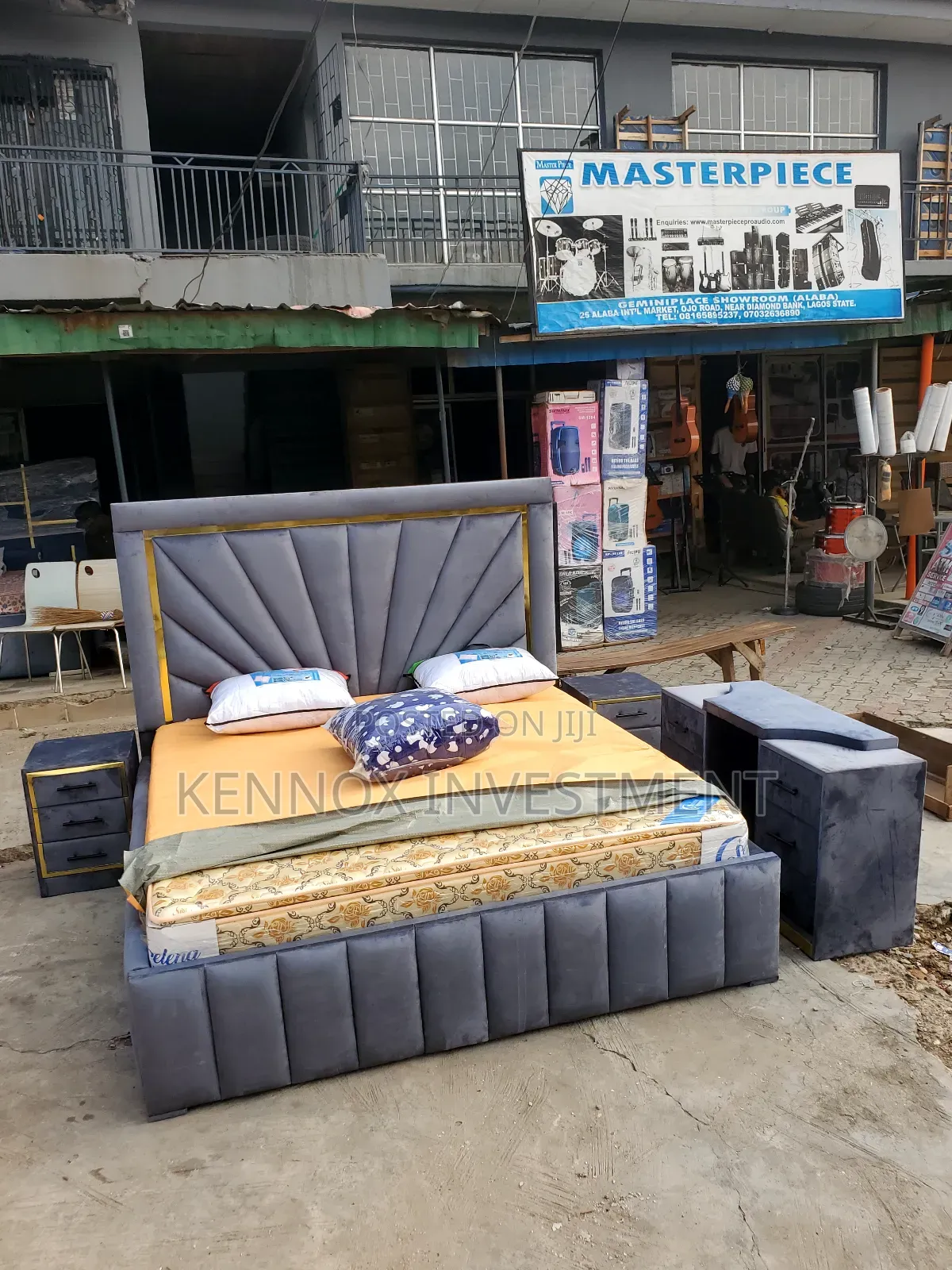 6 X 6 Padded Complete Set Bedframe