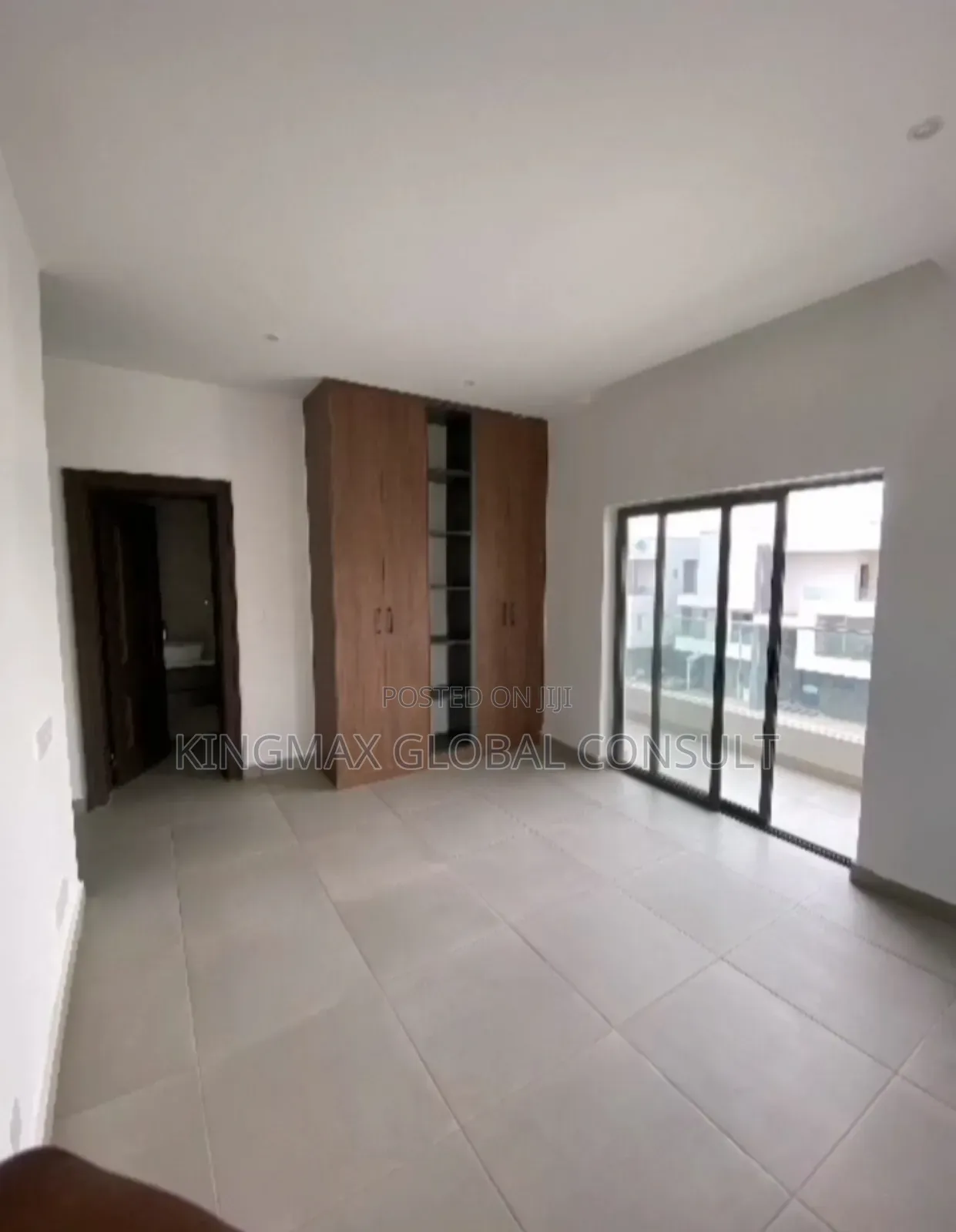 Furnished 4bdrm Apartment in Jabi Lakeview for sale