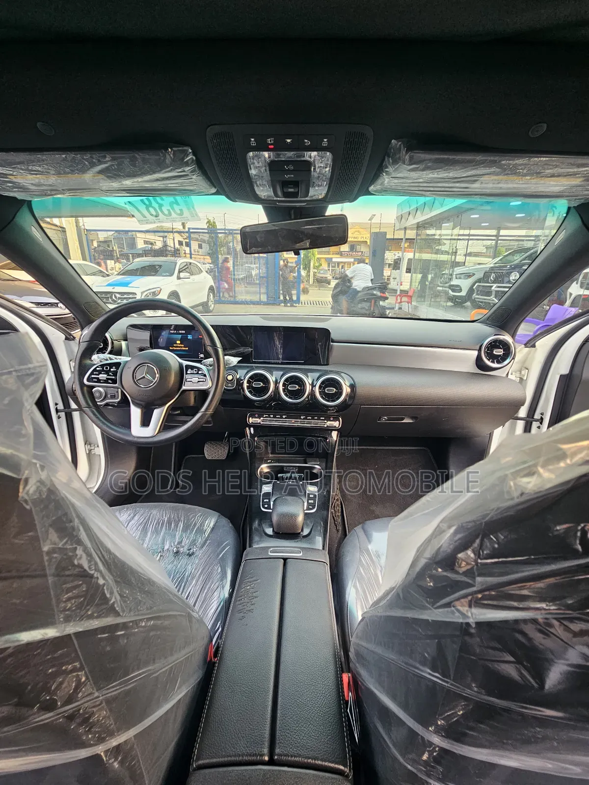 Mercedes-Benz A-Class A 220 4MATIC 2019 Off white