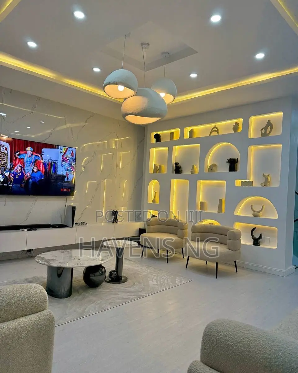 Deluxe 4-Bedroom Luxury Duplex
