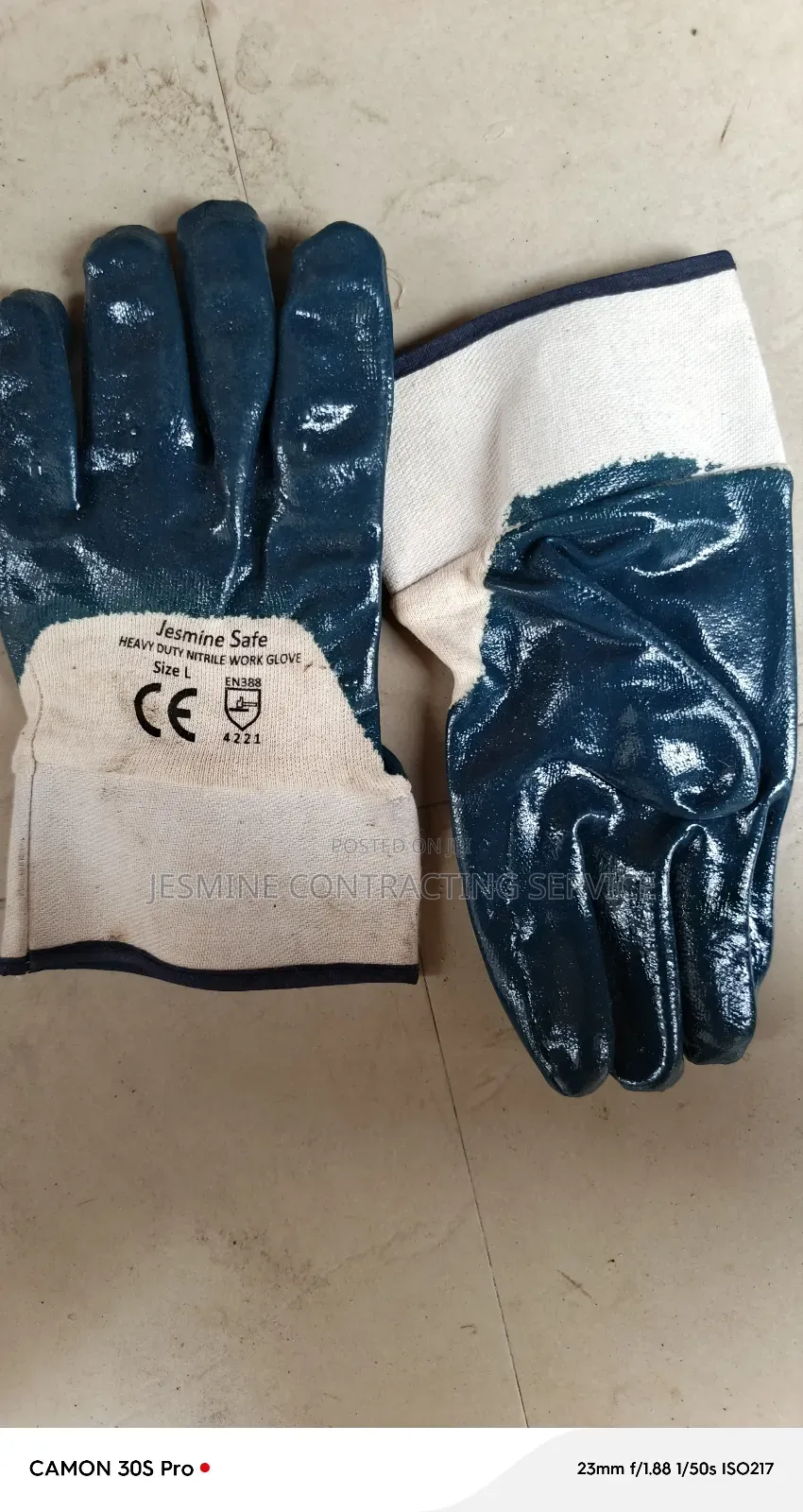 Half Coated Glove With Combination Hand