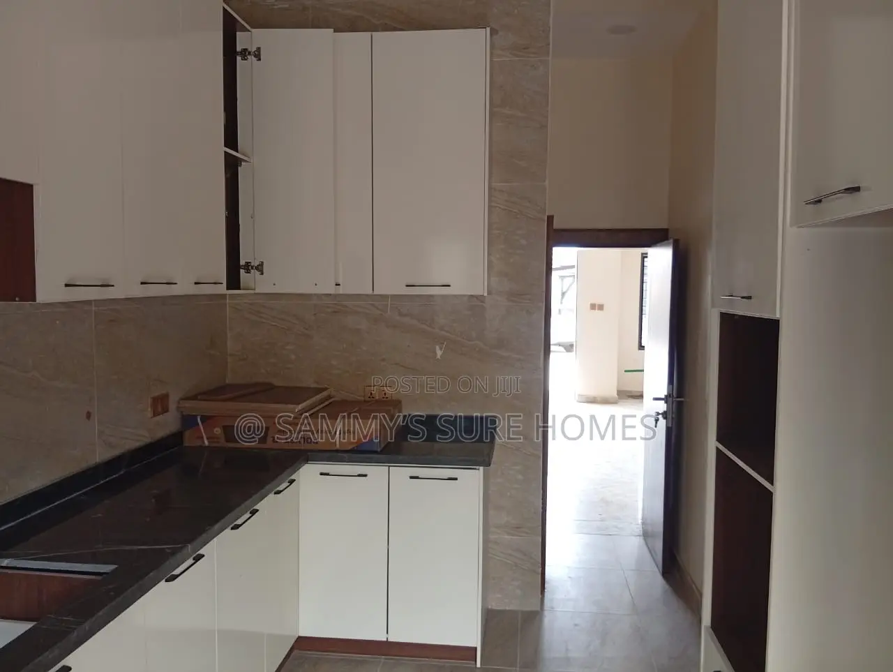 4bdrm Duplex in Jahi Main for sale
