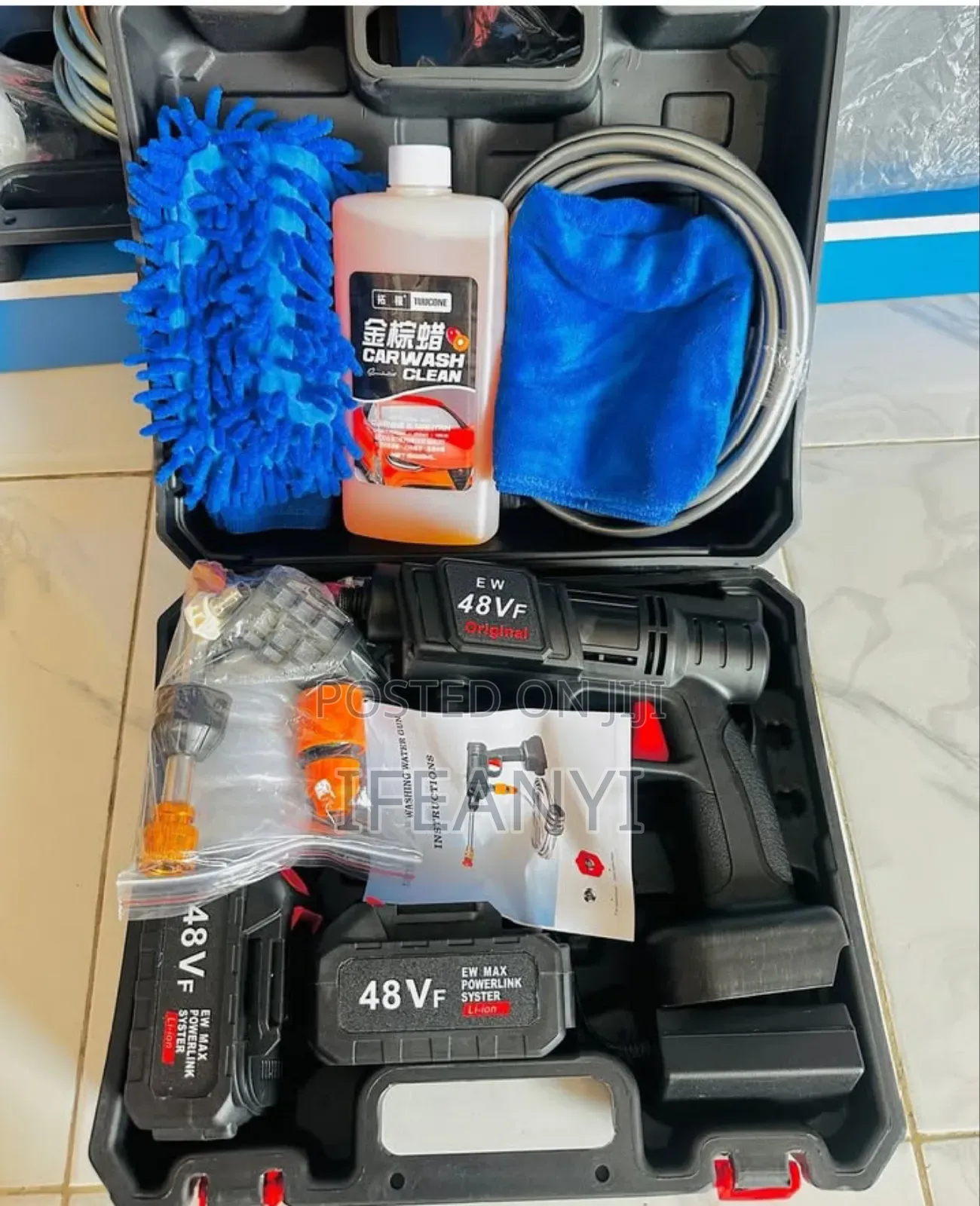 Double Battery Pressure Washer With Spong and Soap