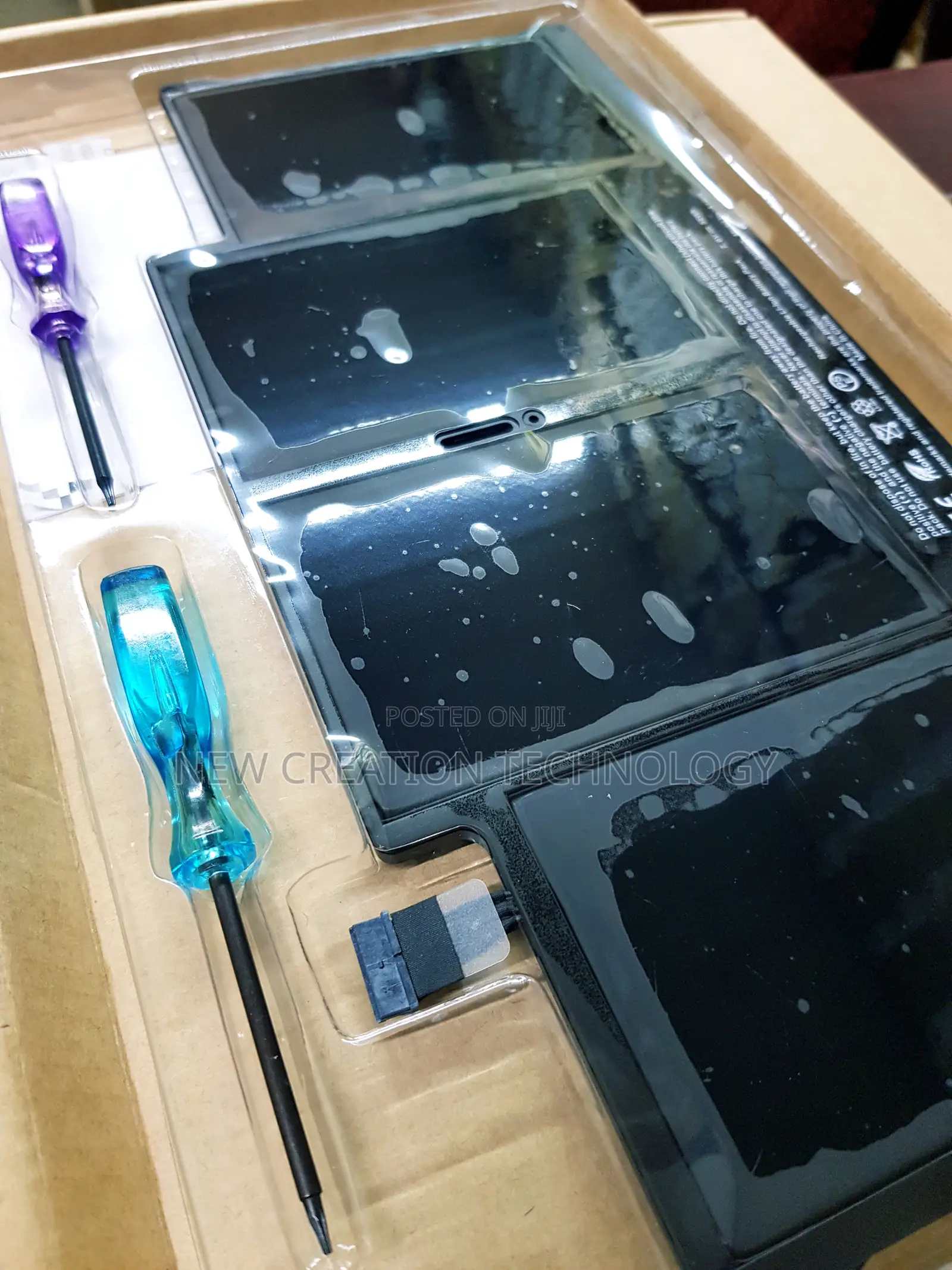 Authentic Apple Macbook Laptop Battery