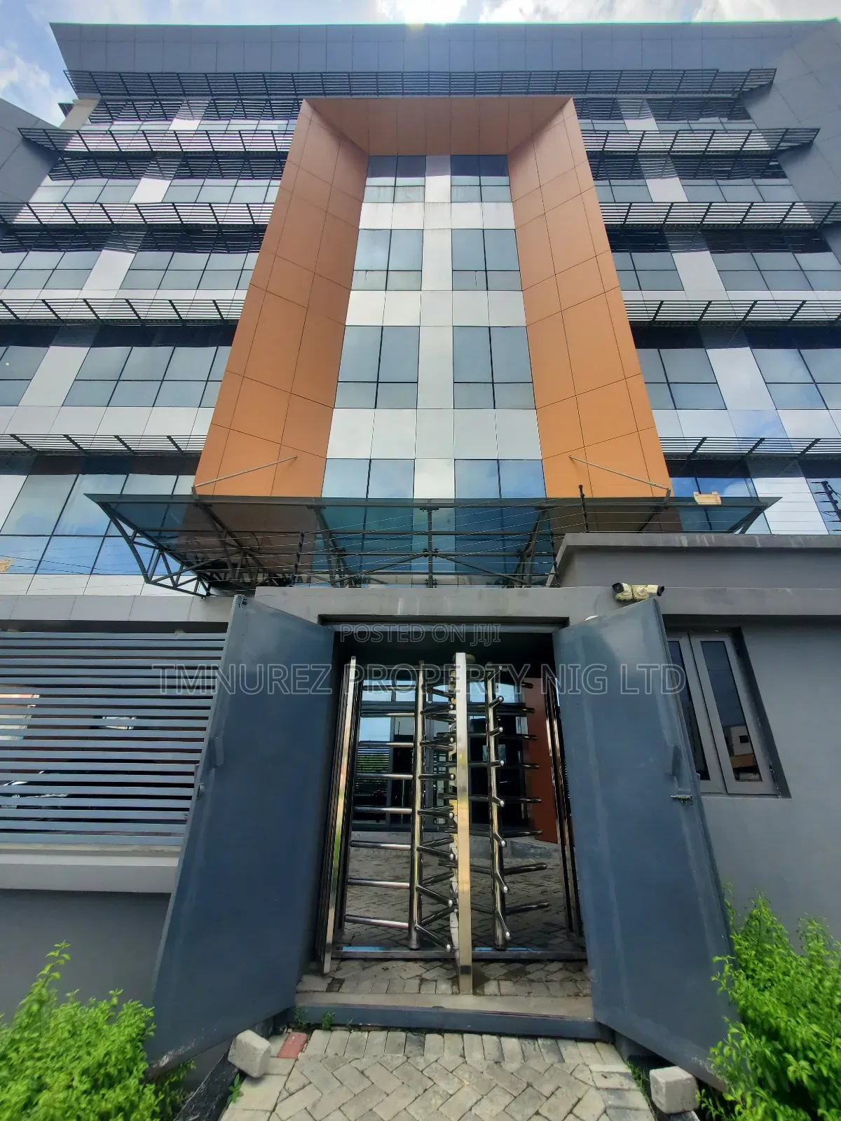 Strictly Office Place for Rent at Lekki Phase1