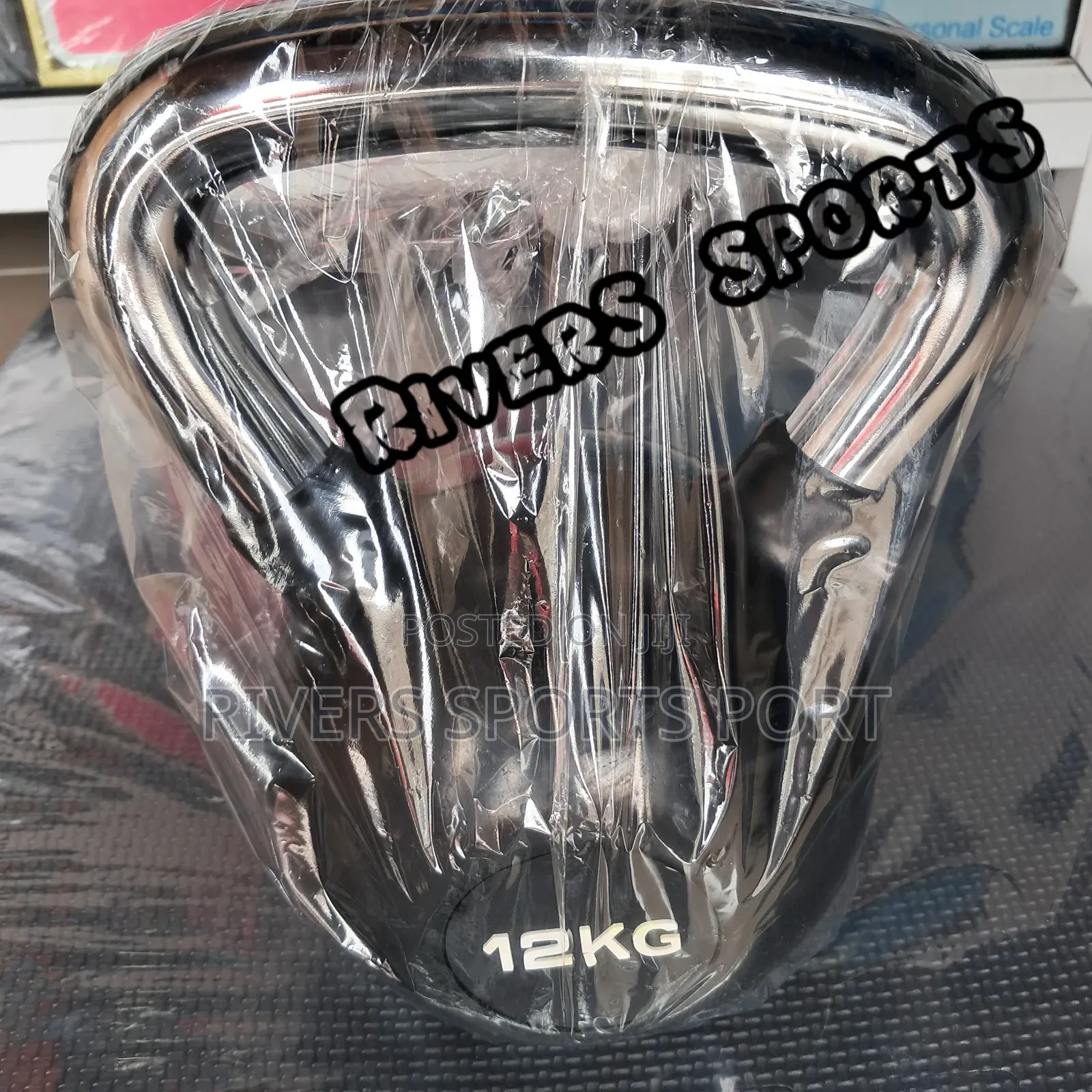 12kg Rubber Coated Cast Iron Kettlebell With Chrome Handle