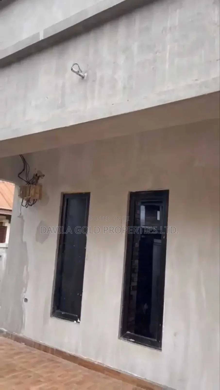 5bdrm Block of Flats in Benin City for sale