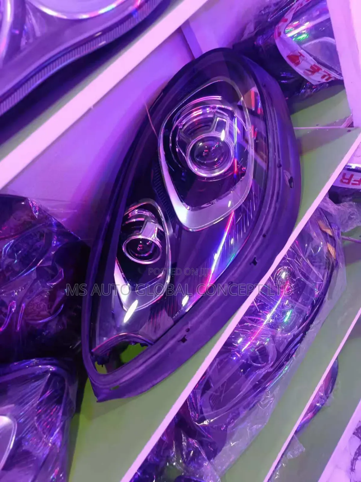 Porsche Macan Headlight