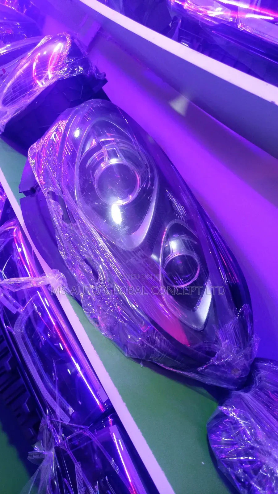 Porsche Macan Headlight