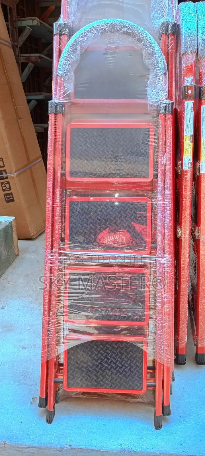 4 Steps Household Ladders