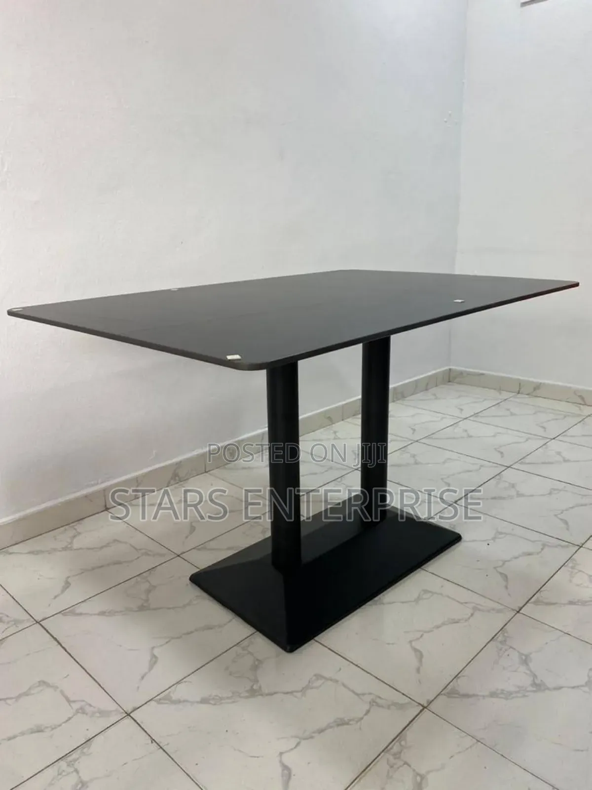 Dinning / Restaurant Table