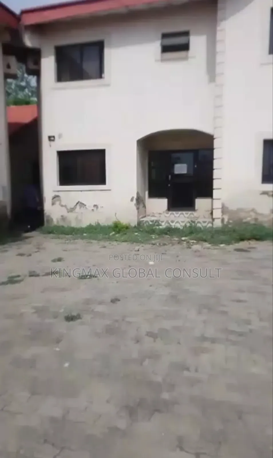 Furnished 4bdrm Apartment in Off Okonji Street, Utako for sale