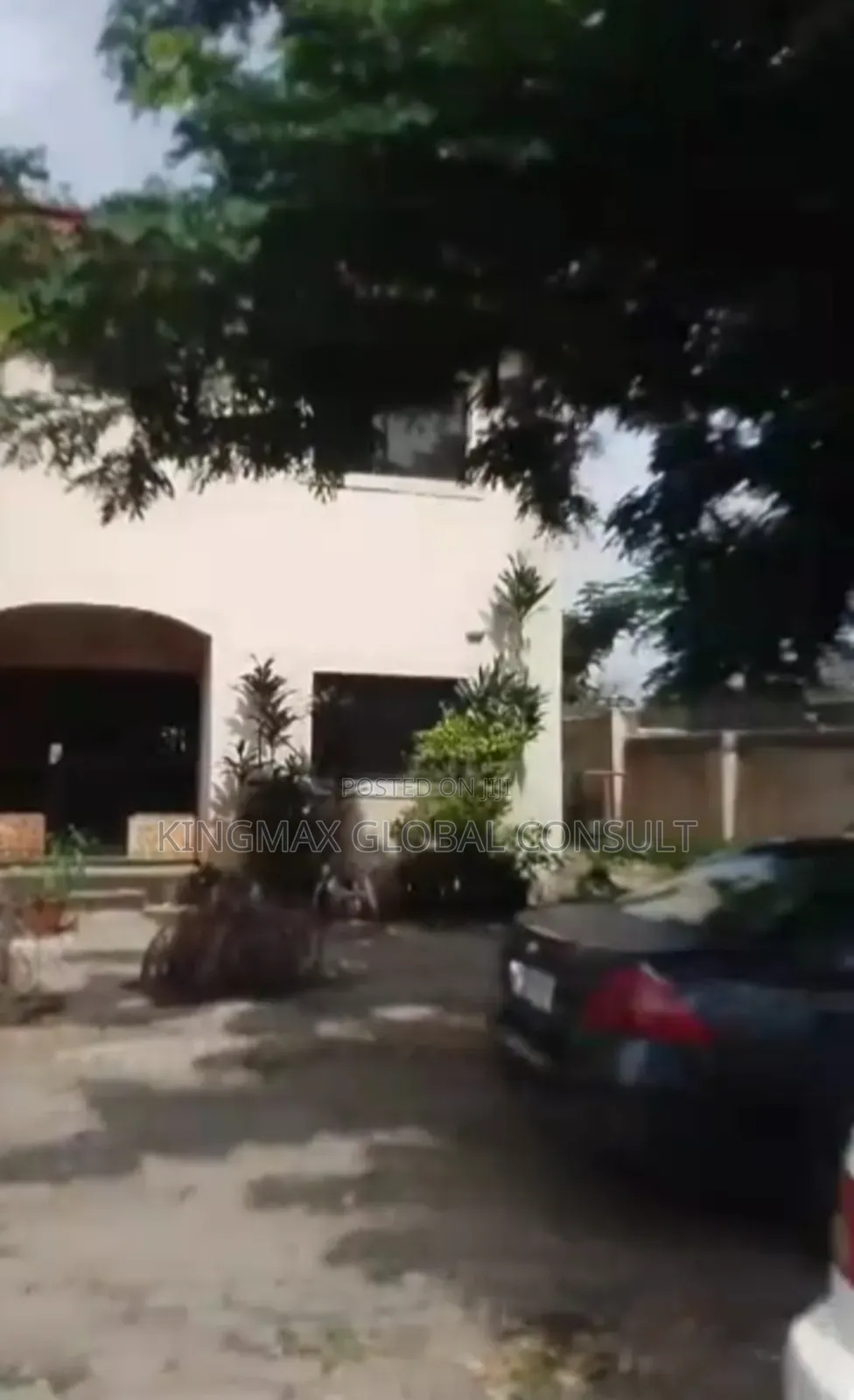 Furnished 4bdrm Apartment in Off Okonji Street, Utako for sale