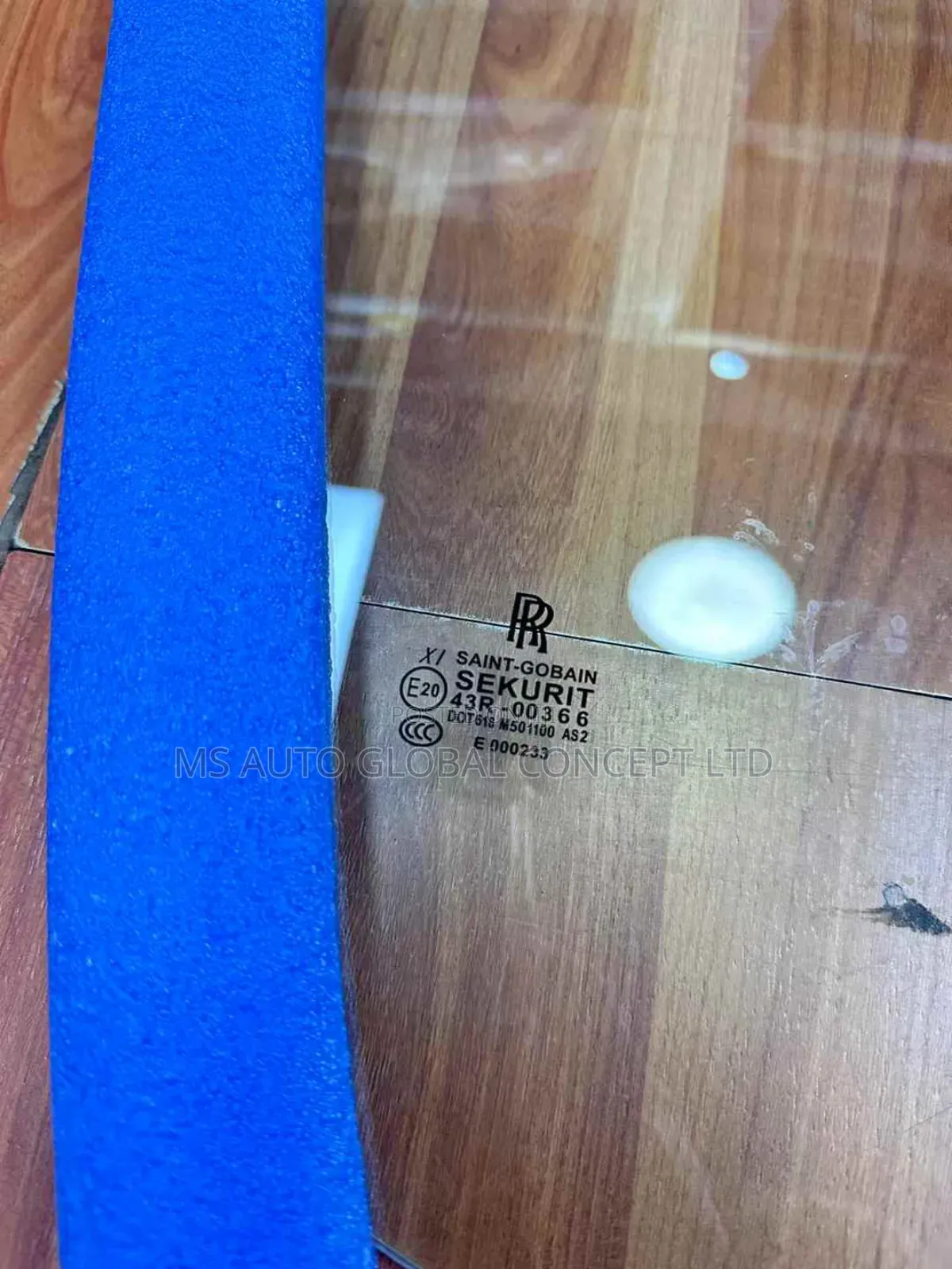 Rolls Royce Wraith Door Glass