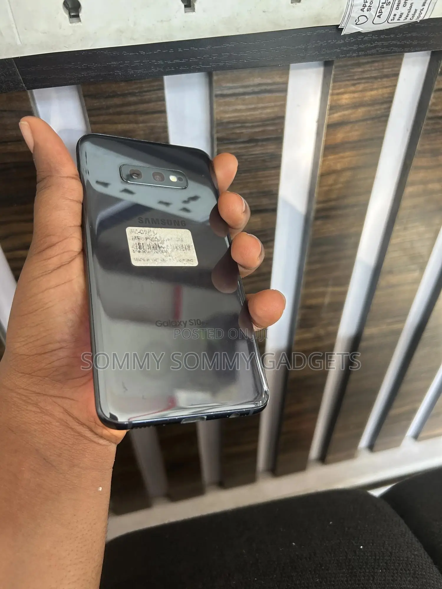 Samsung Galaxy S10e 128 GB Black