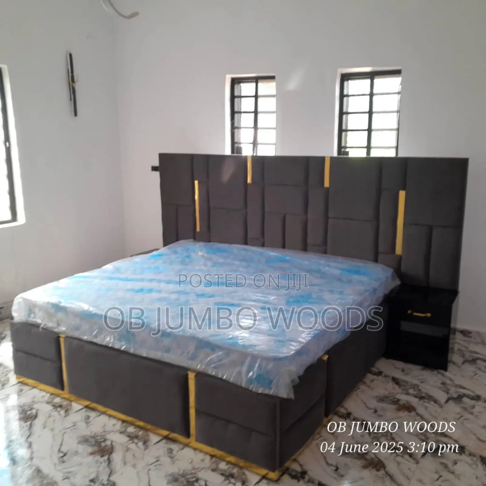 Fully Padded Luxury Bedframe With Bedside Extensions