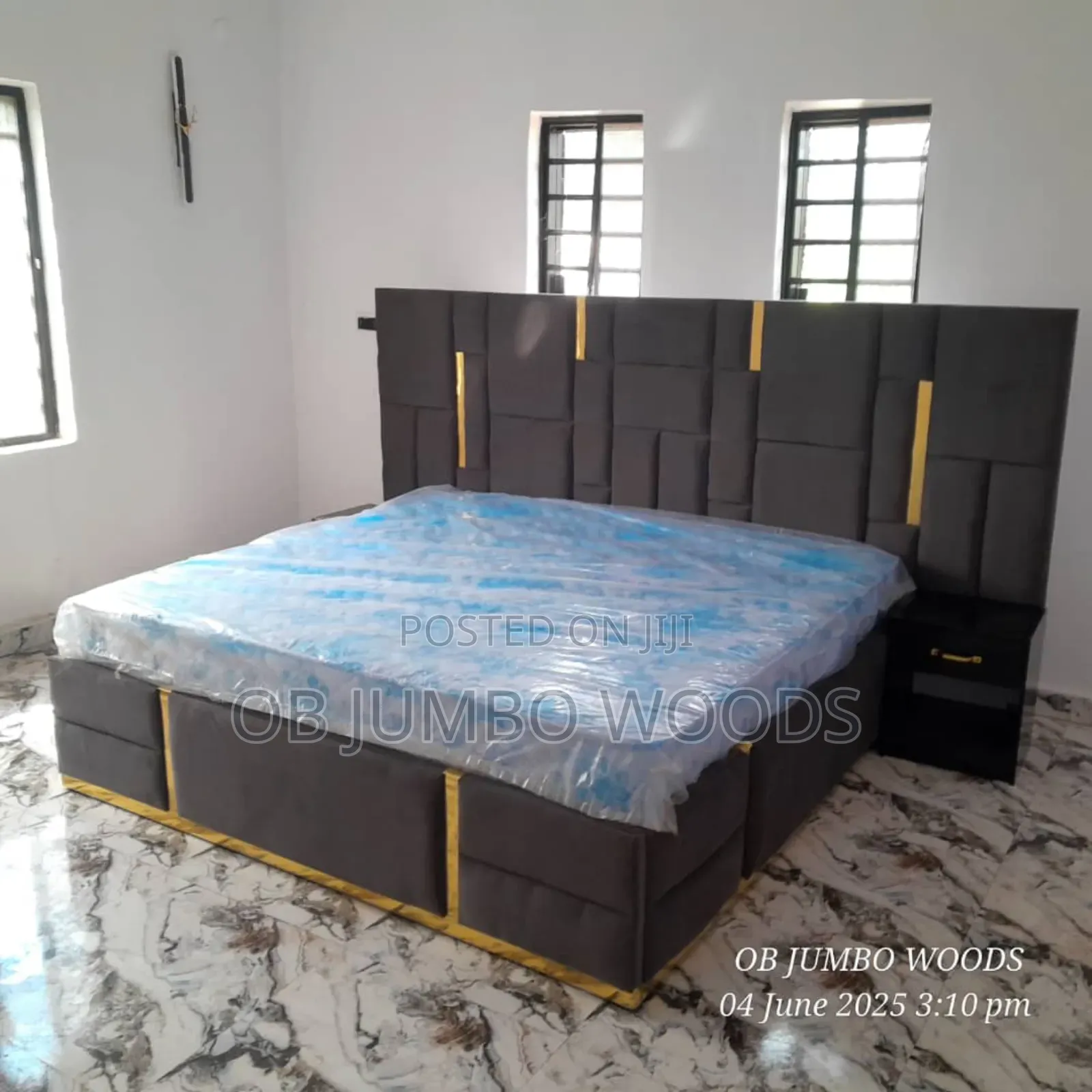 Fully Padded Luxury Bedframe With Bedside Extensions