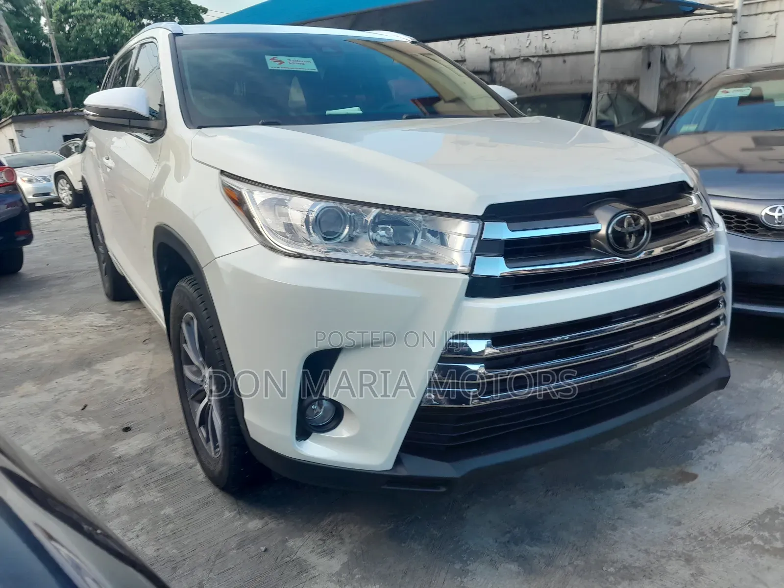 Toyota Highlander XLE 4x4 V6 (3.5L 6cyl 8A) 2017 White
