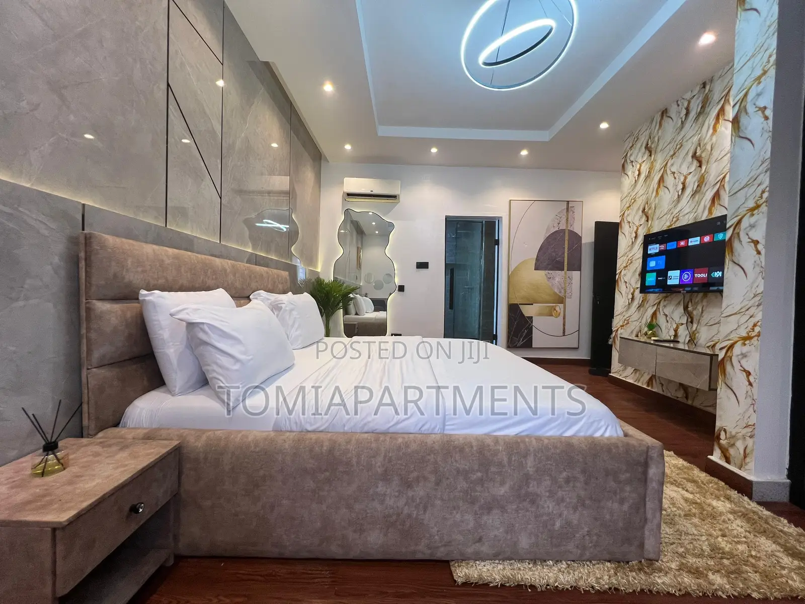 3 Bedroom Shortlet With Pool, Snooker, Ps5 in Lekki Phase 1