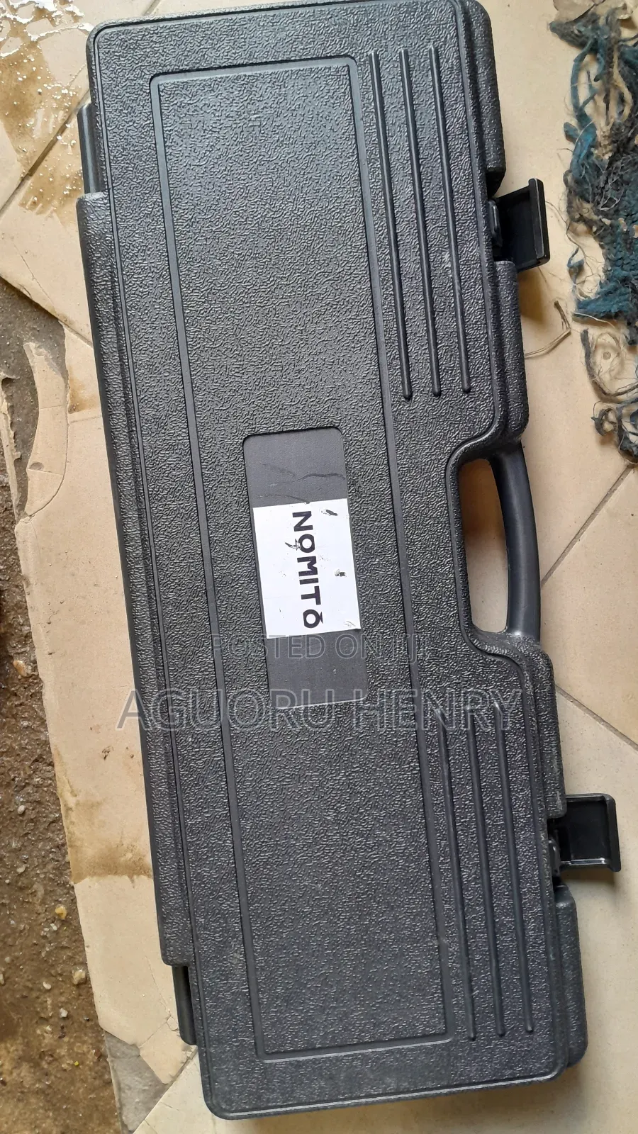 Pneumatic Saw Machine