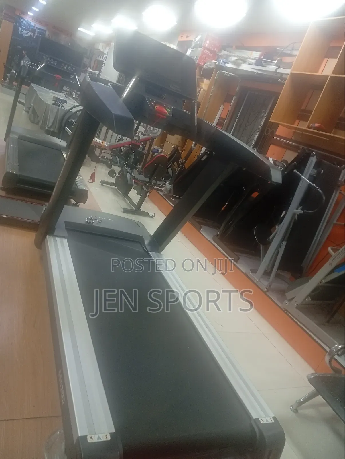 American Fitness 6hp Commercial Treadmill