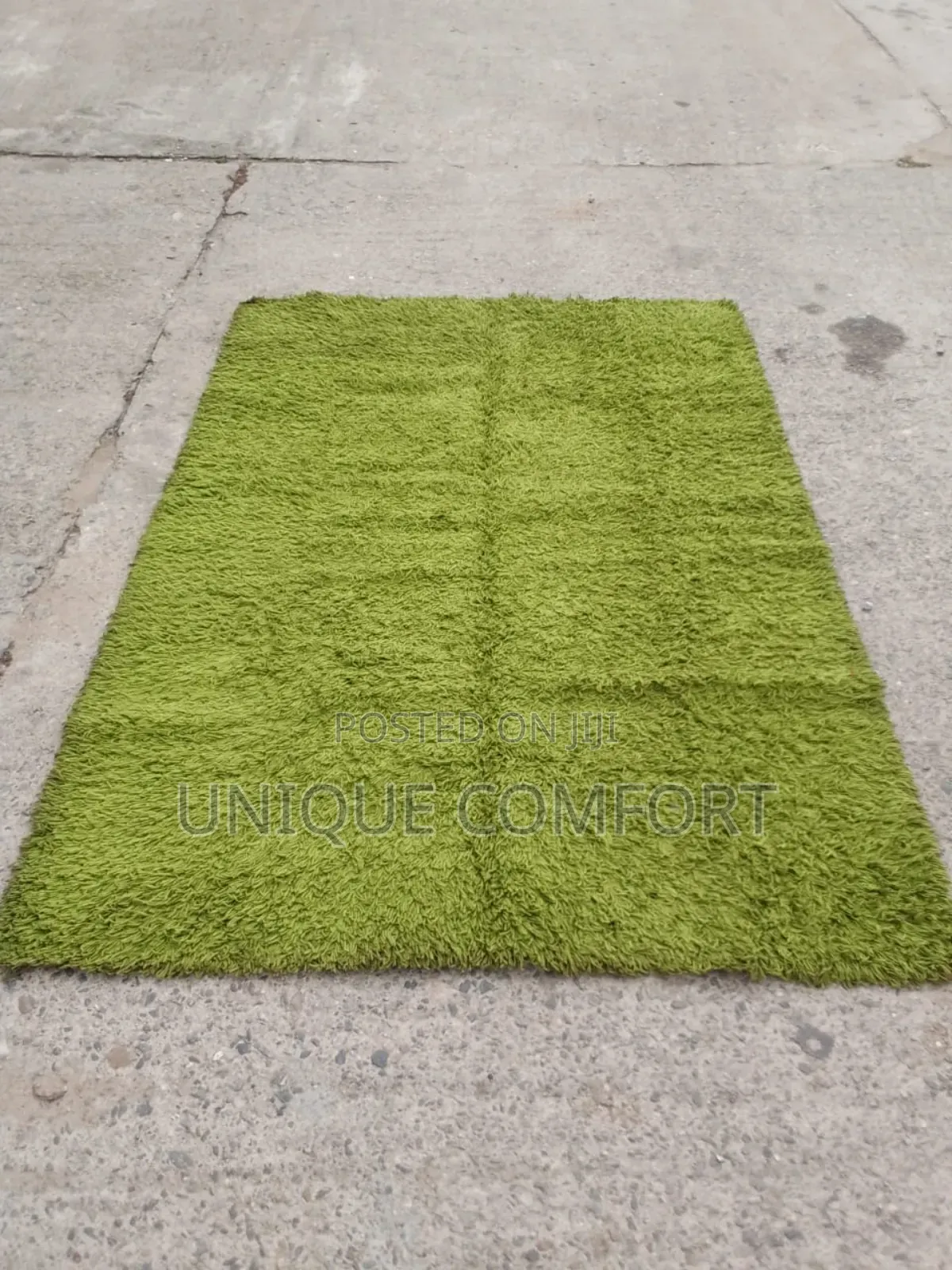 77 by 62 Inches Fluffy Center Rug