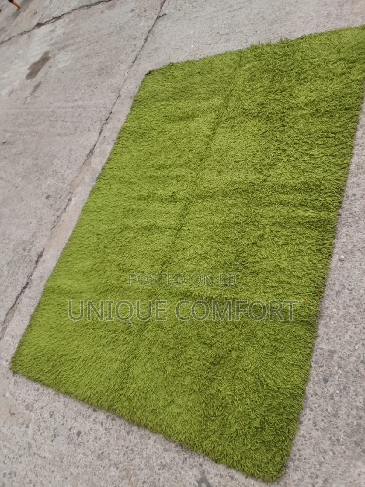77 by 62 Inches Fluffy Center Rug