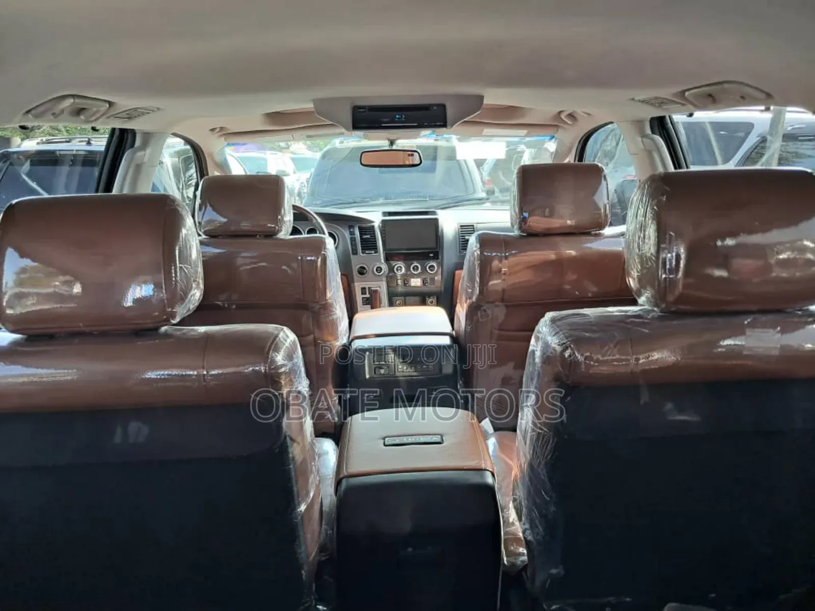 Toyota Sequoia Platinum 4dr SUV 4WD (5.7L 8cyl 6A) 2015 Black