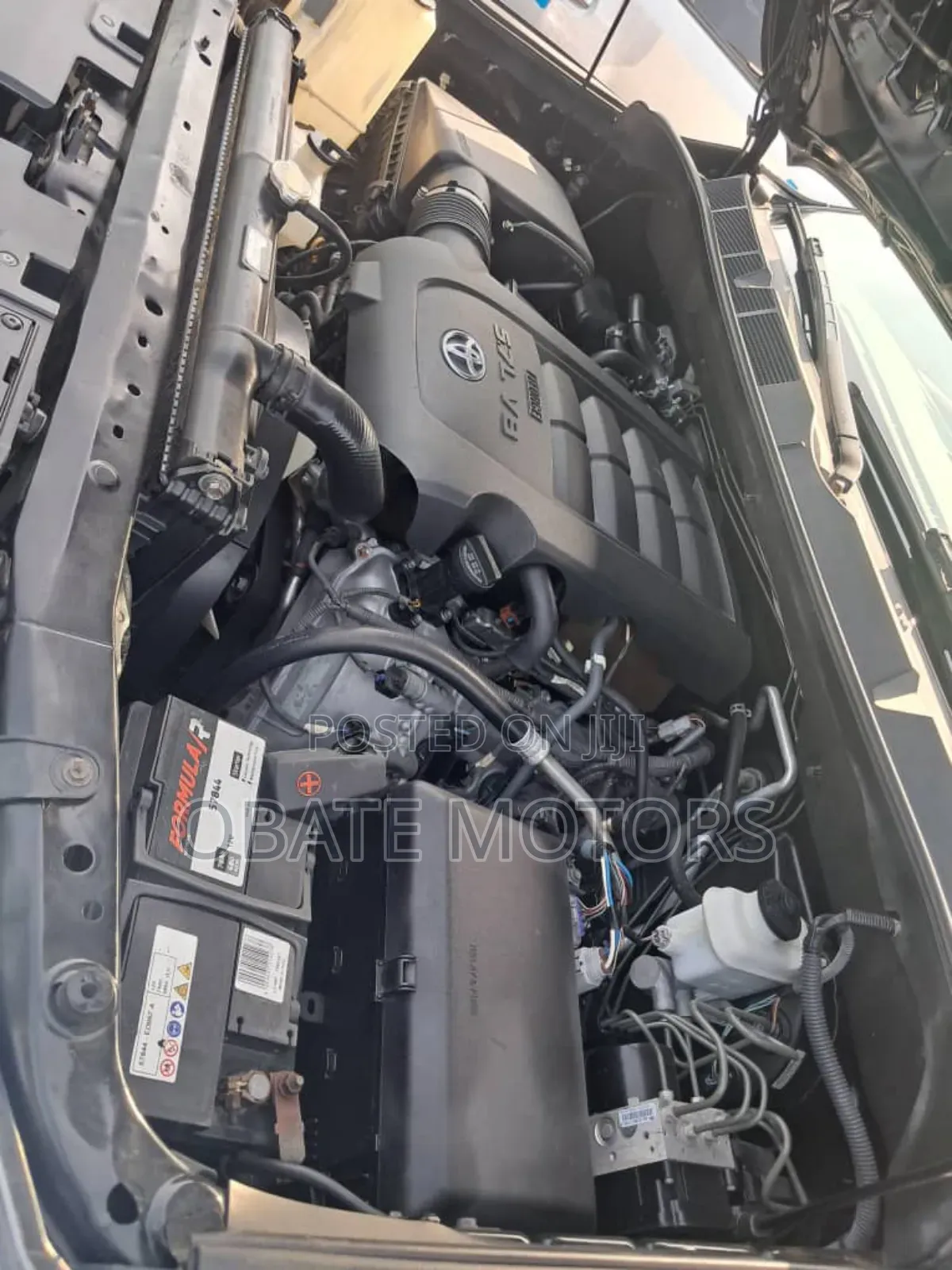 Toyota Sequoia Platinum 4dr SUV (5.7L 8cyl 6A) 2015 Black