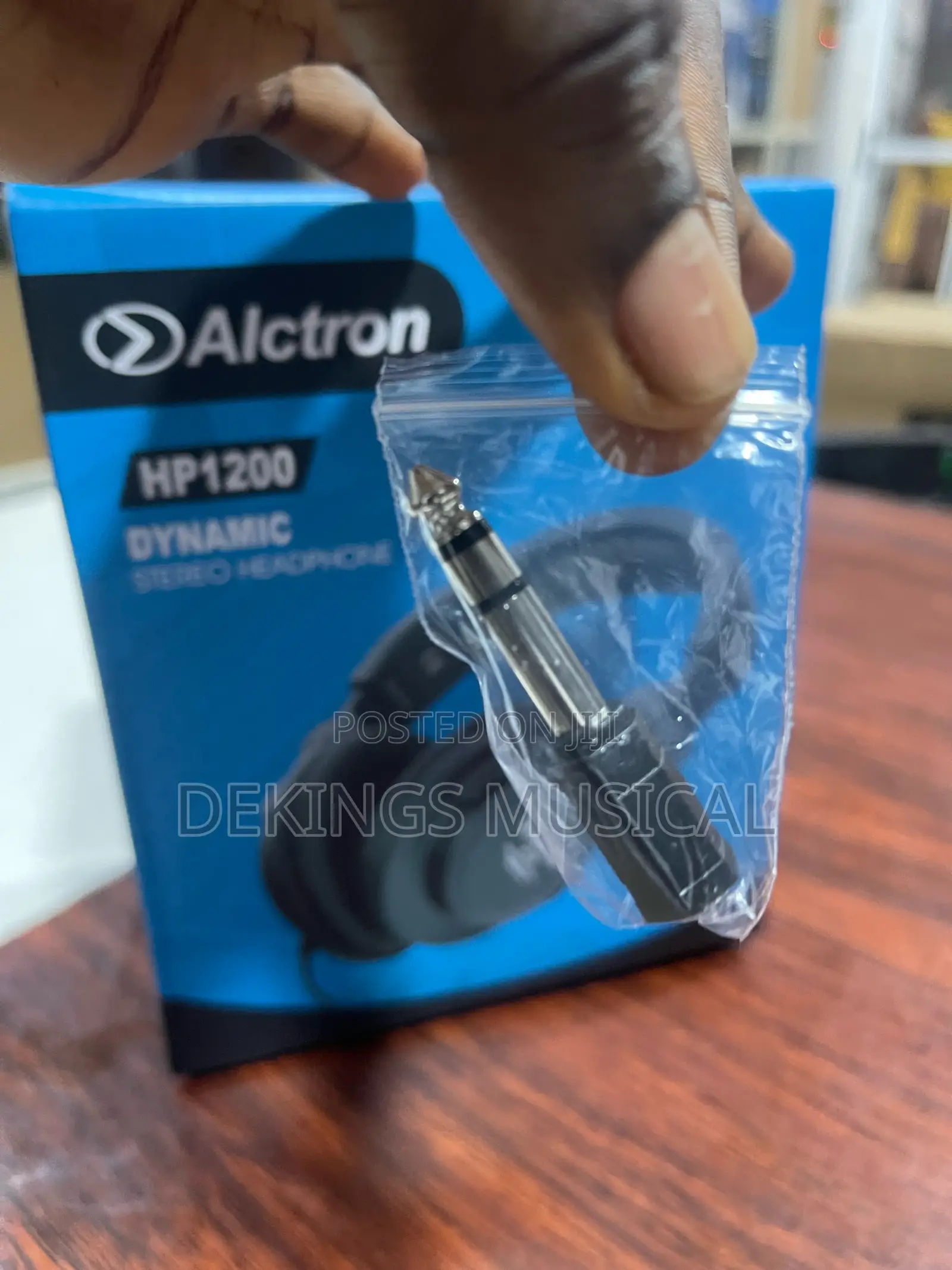 Alctron Hp1200 Closed Monitoring Studio Dj Headphones