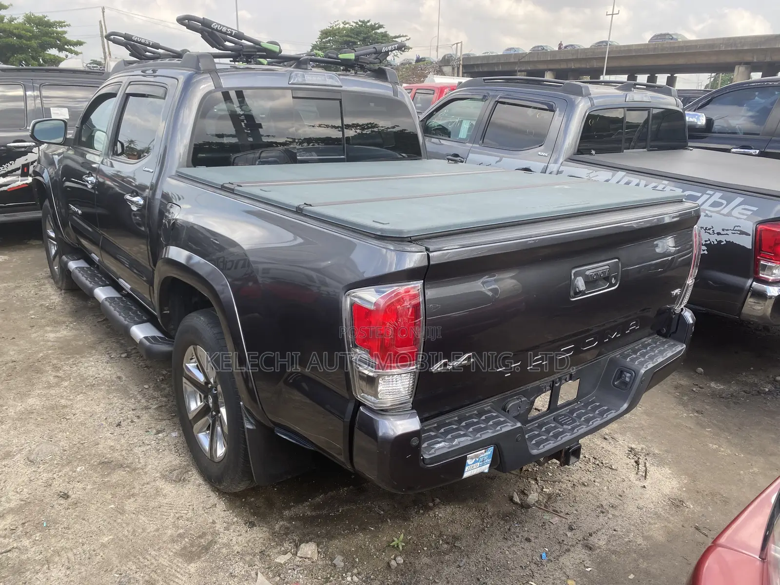 Toyota Tacoma Limited V6 4x4 Double Cab 127.4 in. WB 2020 Gray