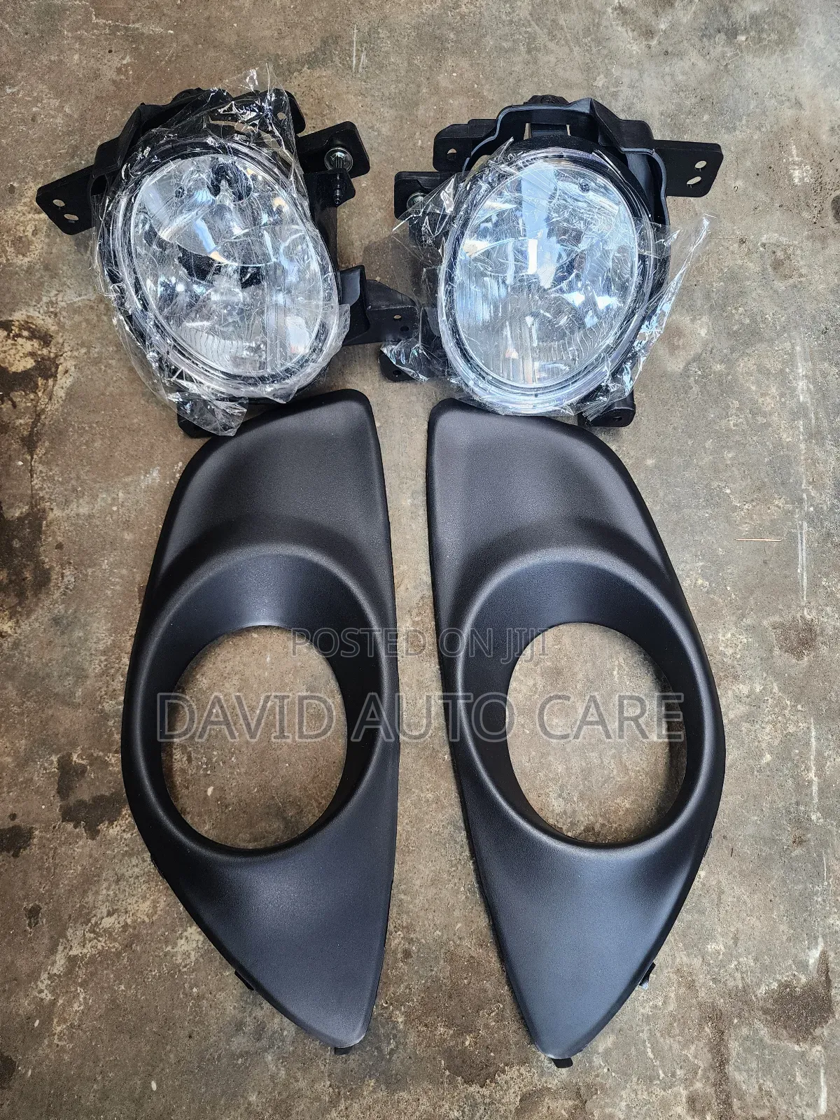 Fog Lamp and Chrom Hyundai Santafe 2010 Available