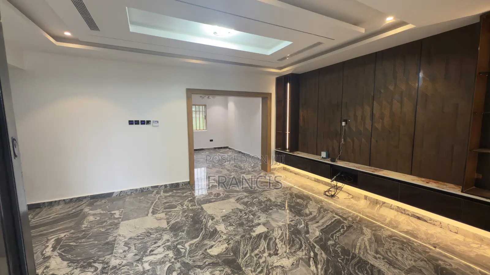 3bdrm Bungalow in Cannan Estate, Dape for sale