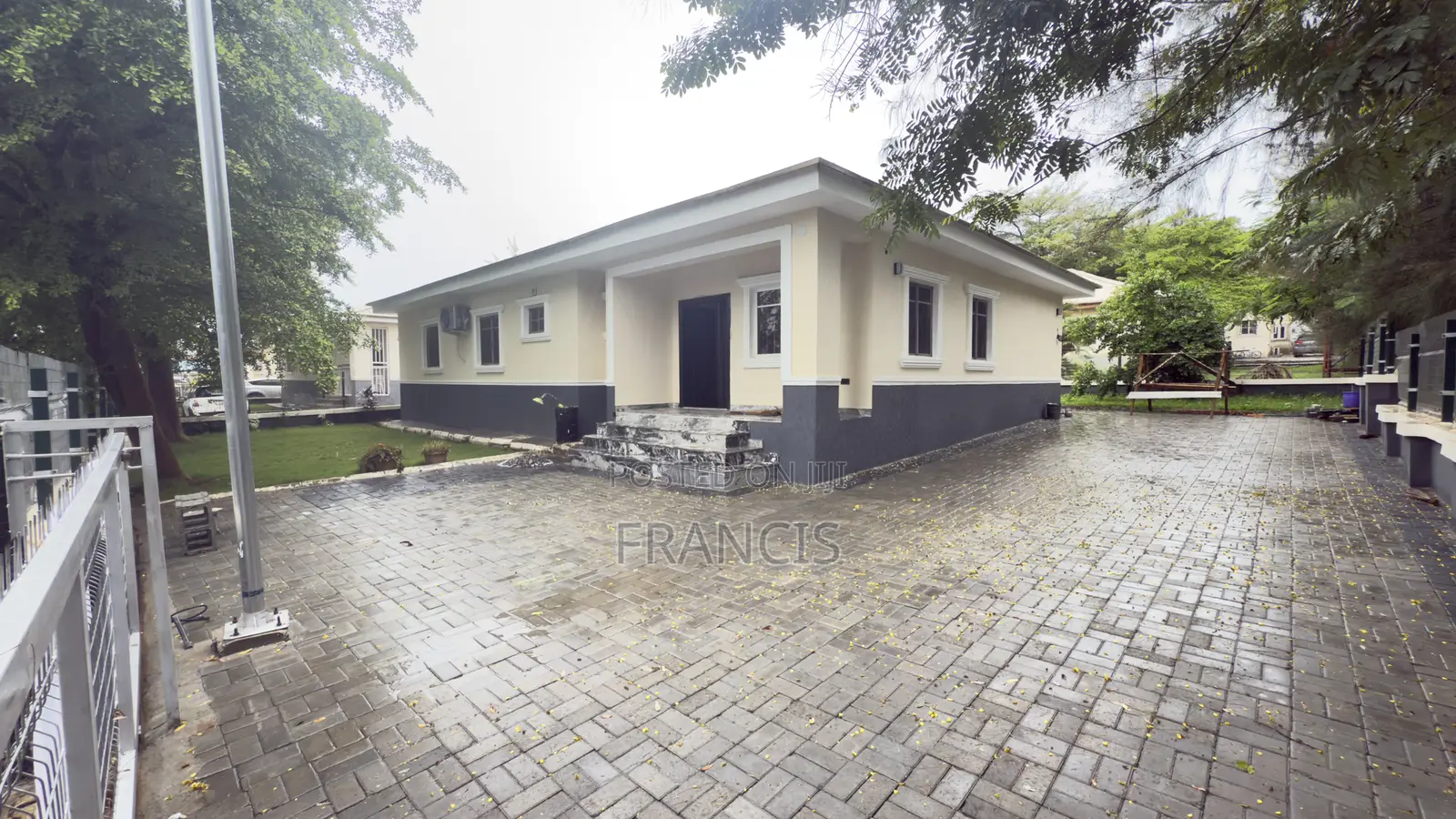 3bdrm Bungalow in Cannan Estate, Dape for sale