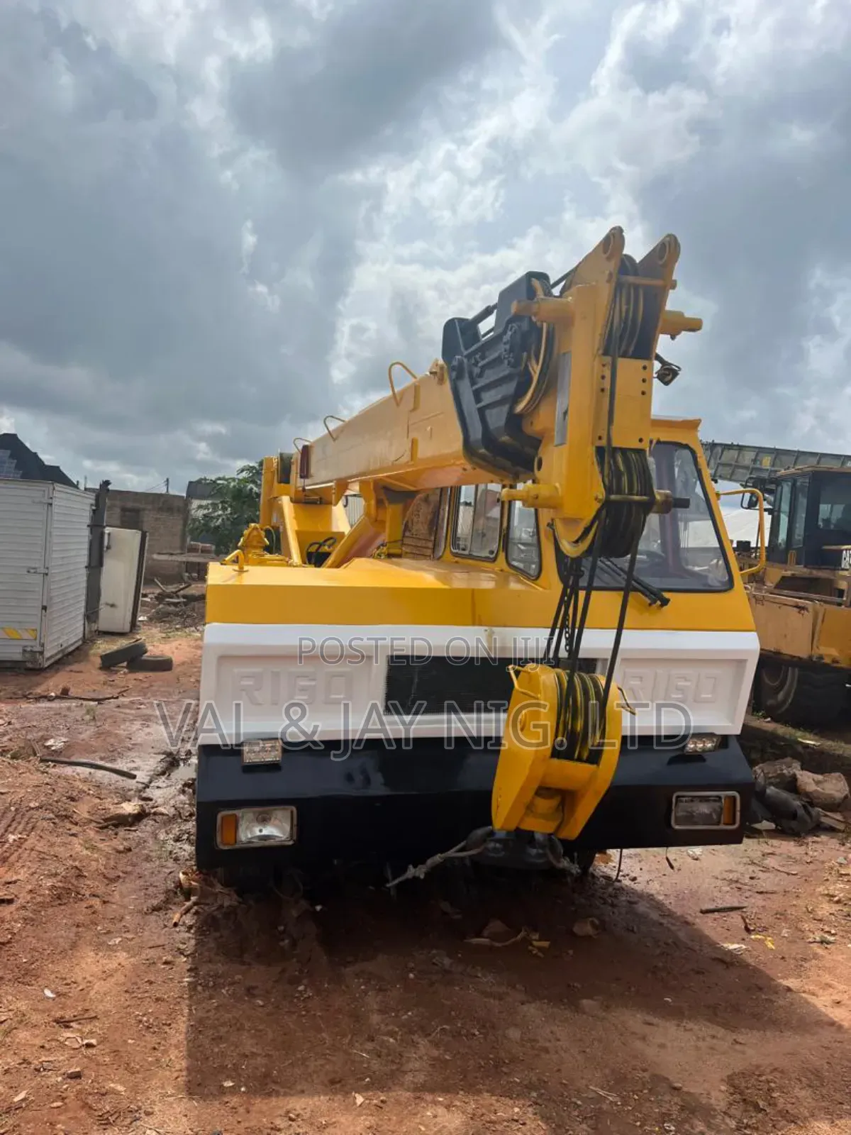 30 Tons Iveco All Terrain Motor Crane - Foreign Use