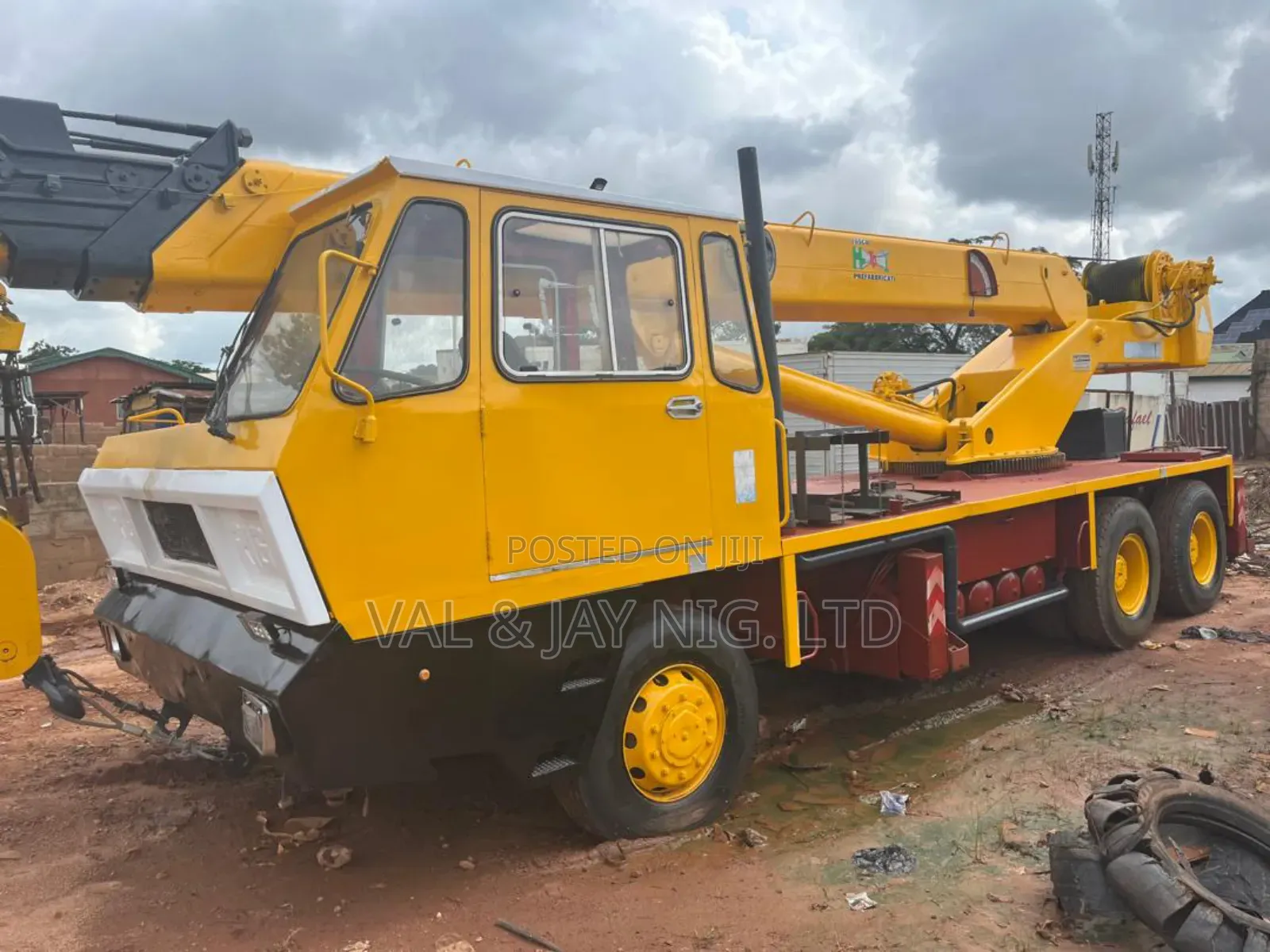 30 Tons Iveco All Terrain Motor Crane - Foreign Use