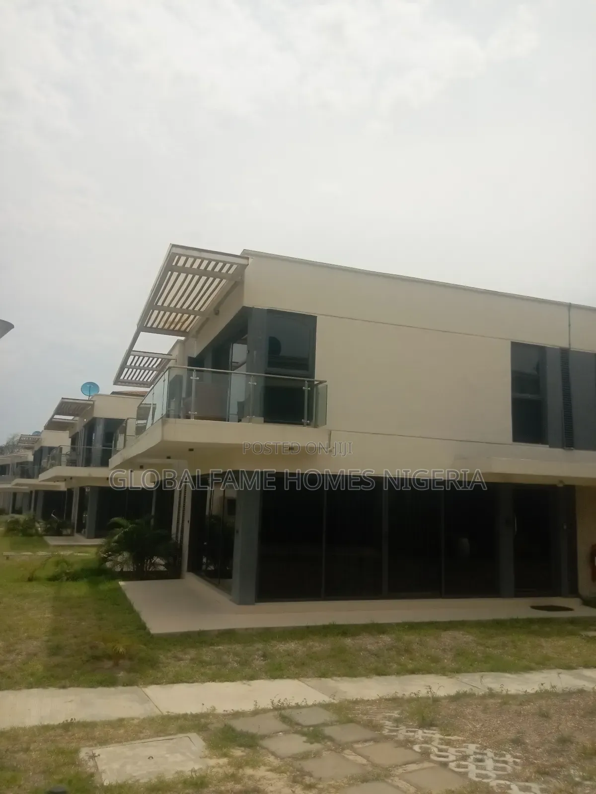 2bdrm Duplex in Lakowe Lakes Golf for sale
