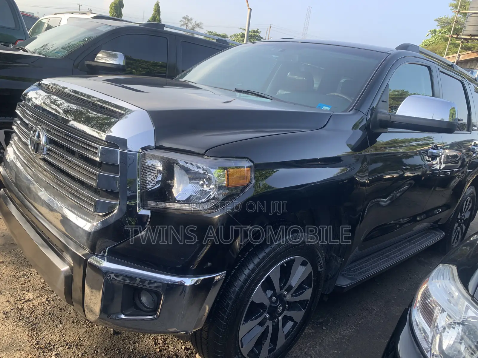 Toyota Sequoia Platinum 4x4 2018 Black