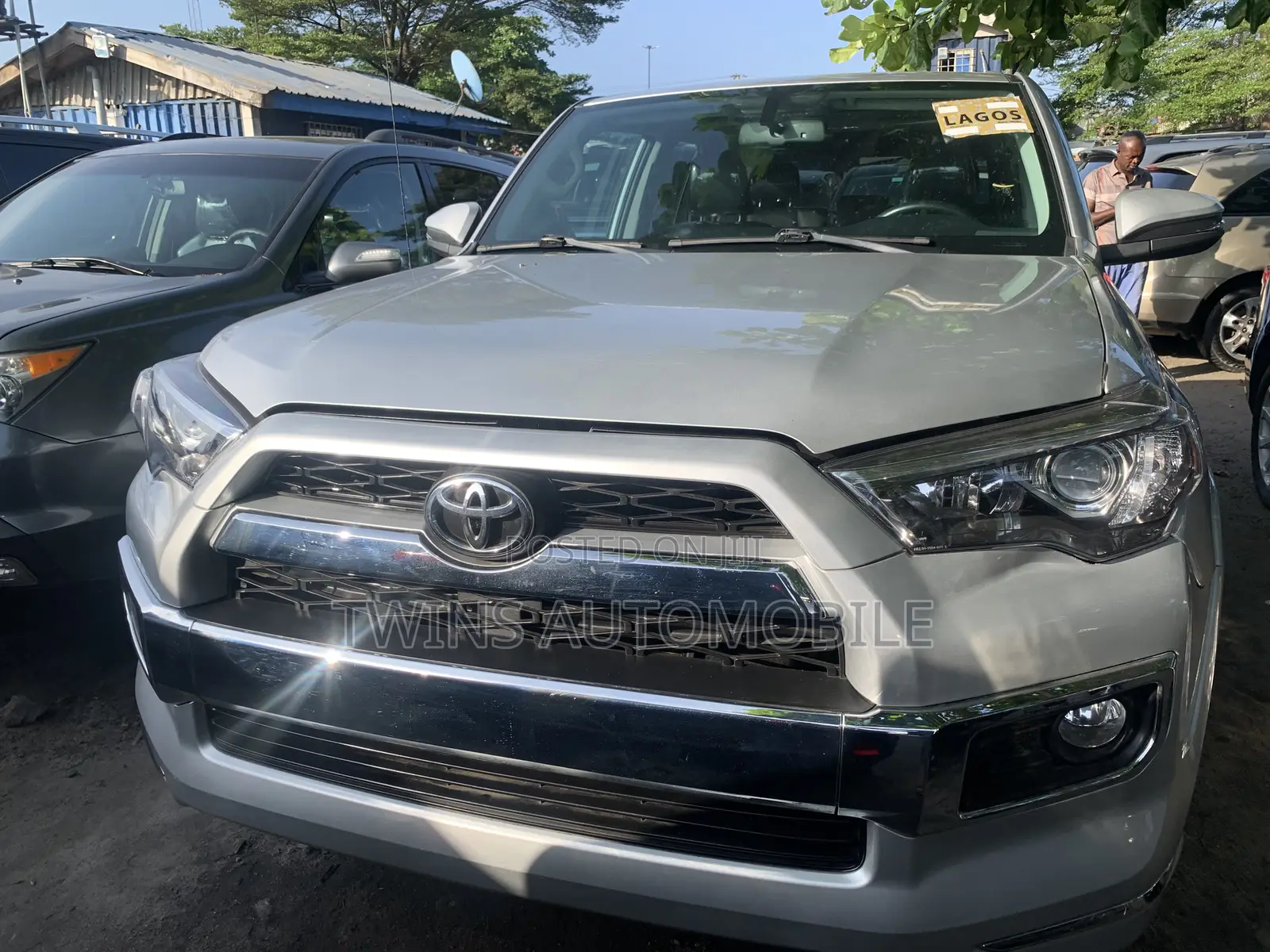 Toyota 4-Runner Limited 4dr SUV 4WD (4.0L 6cyl 5A) 2015 Silver