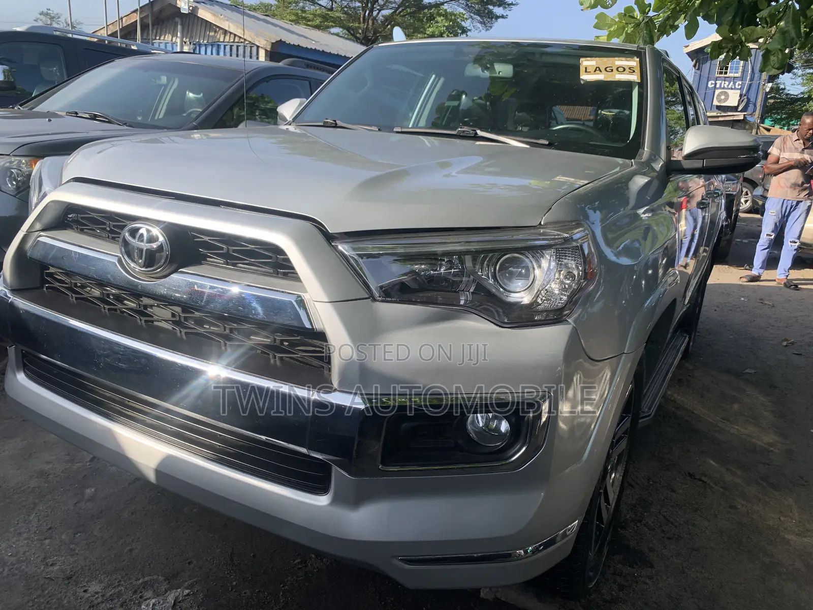 Toyota 4-Runner Limited 4dr SUV 4WD (4.0L 6cyl 5A) 2015 Silver