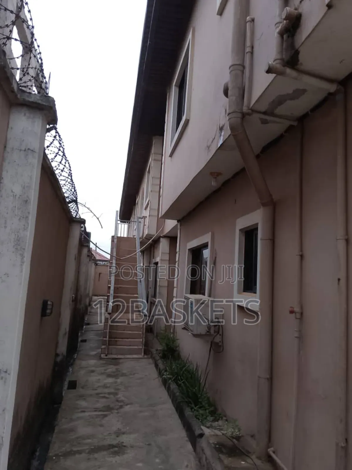 Furnished 3bdrm Block of Flats in Ojodu Berger for sale