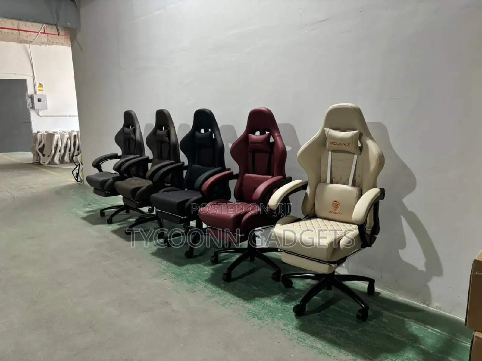 Dowinx Gaming/Office Pc Chair With Massage Lumbar Support