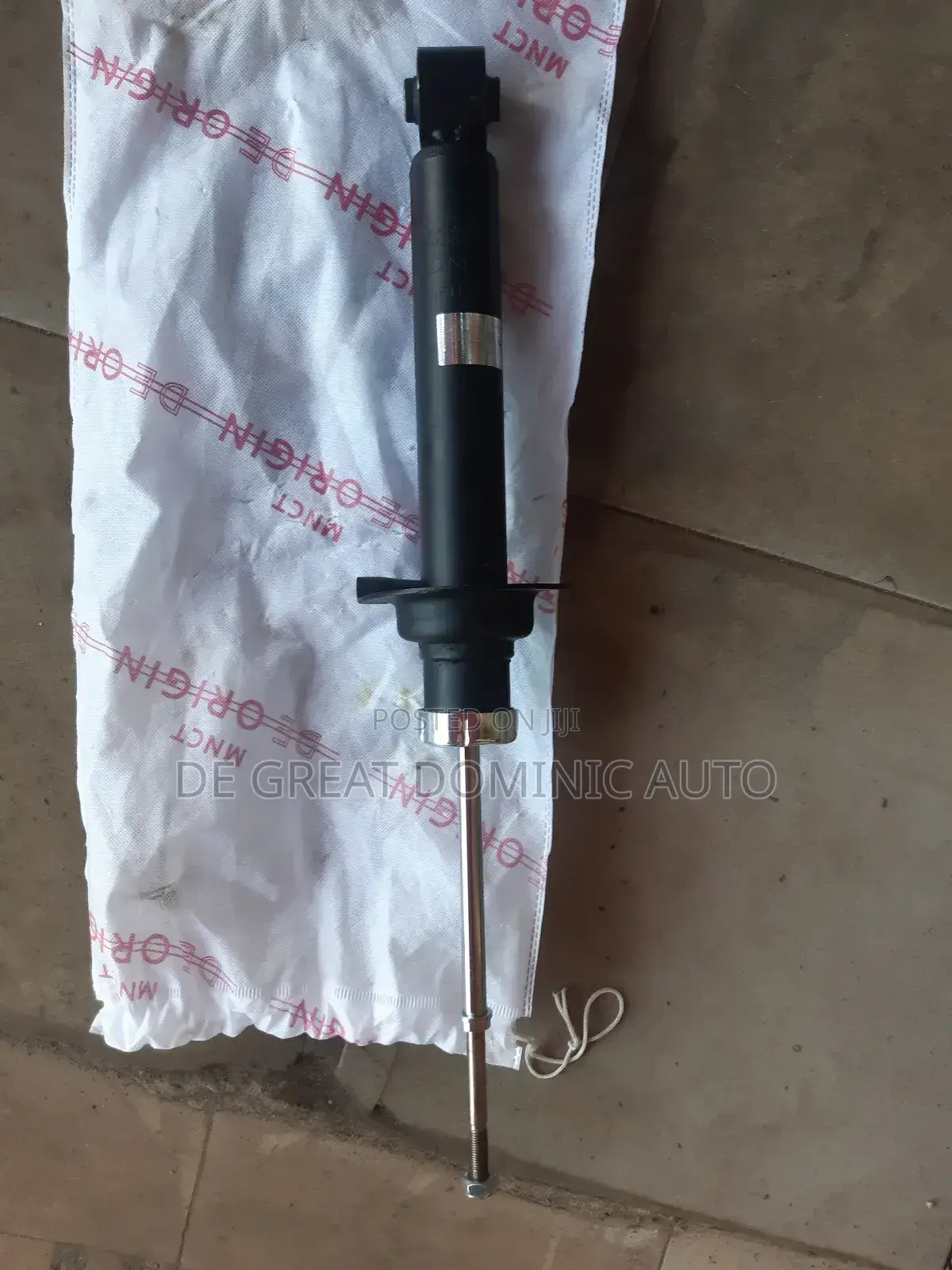 Front Shock Absorber for Mitsubishi Pajero
