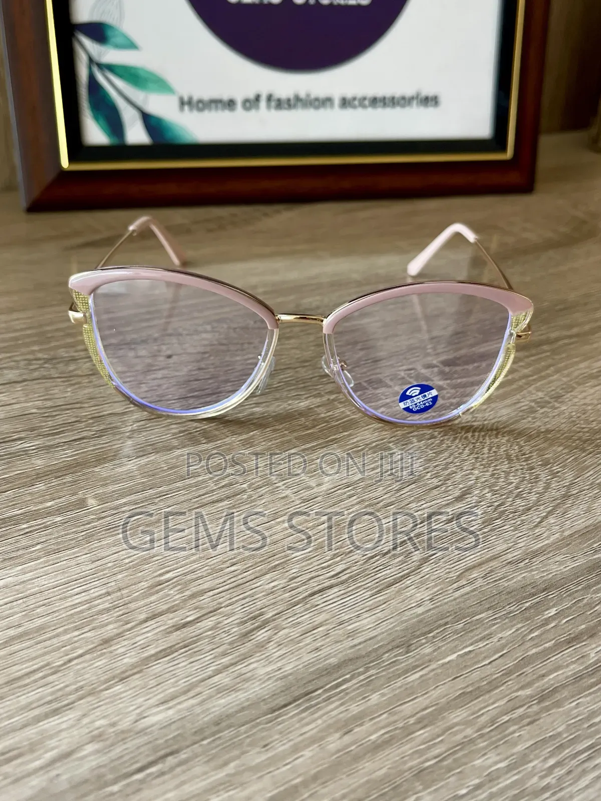 Flattering Cat-Eye Blue Light Blocking Glass for Women