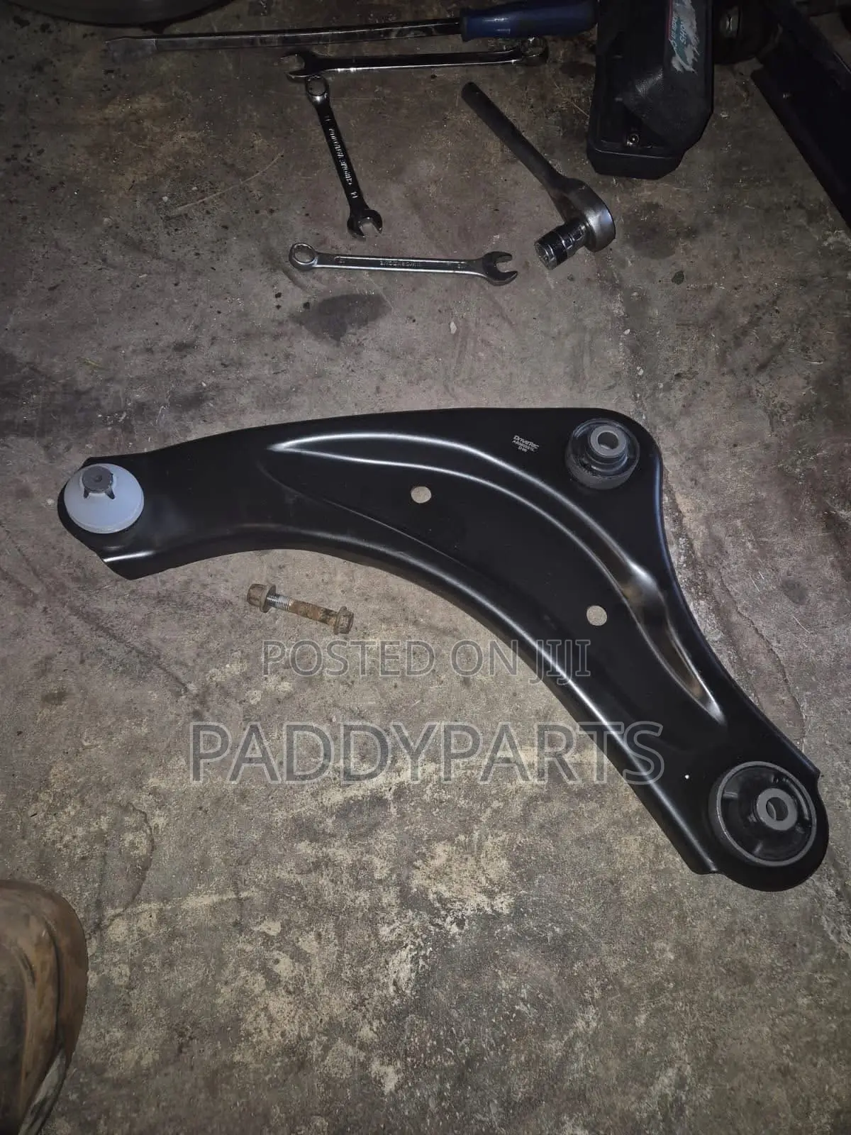 Nissan Juke Lower Control Arm 2011-2017