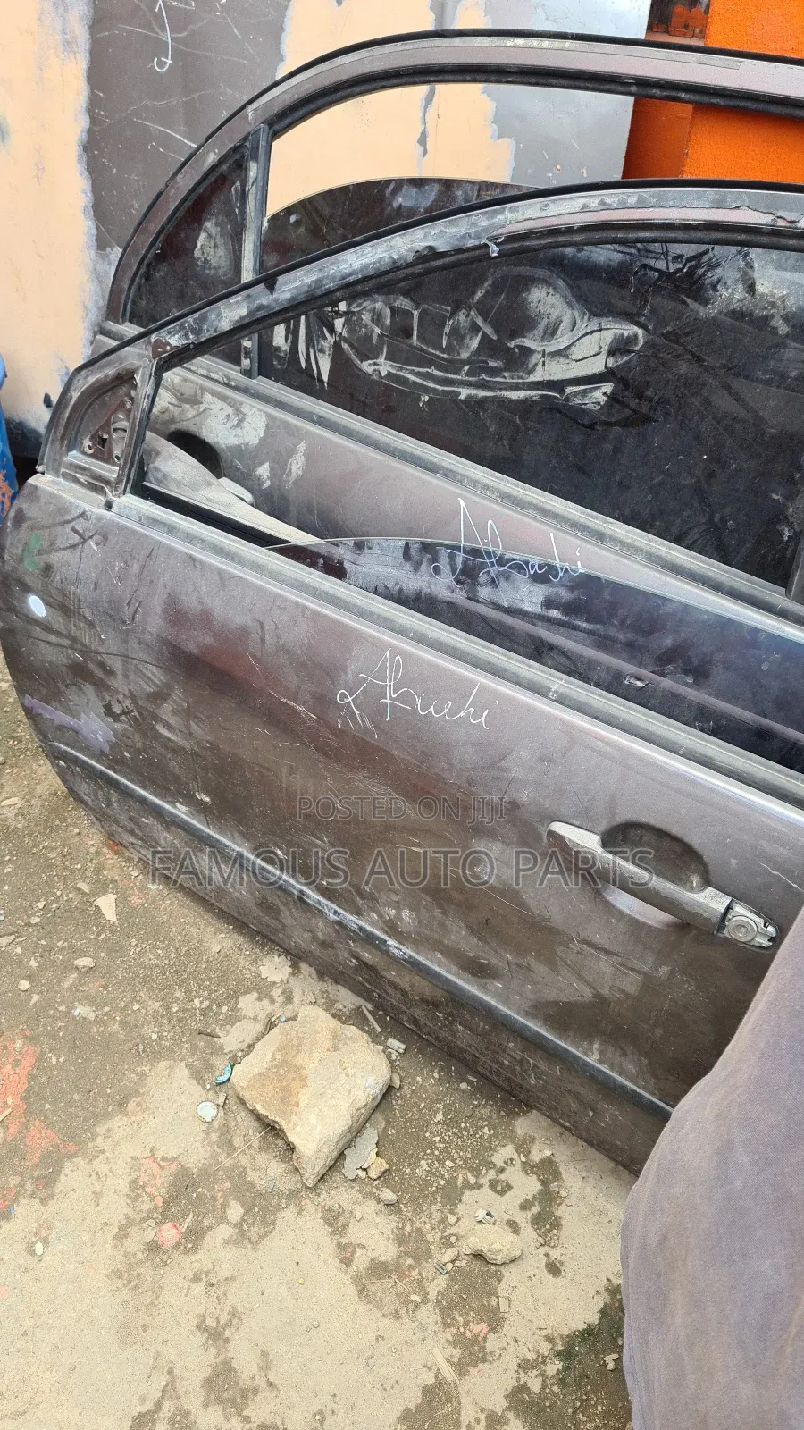 Complete Toyota Corolla Door  2005