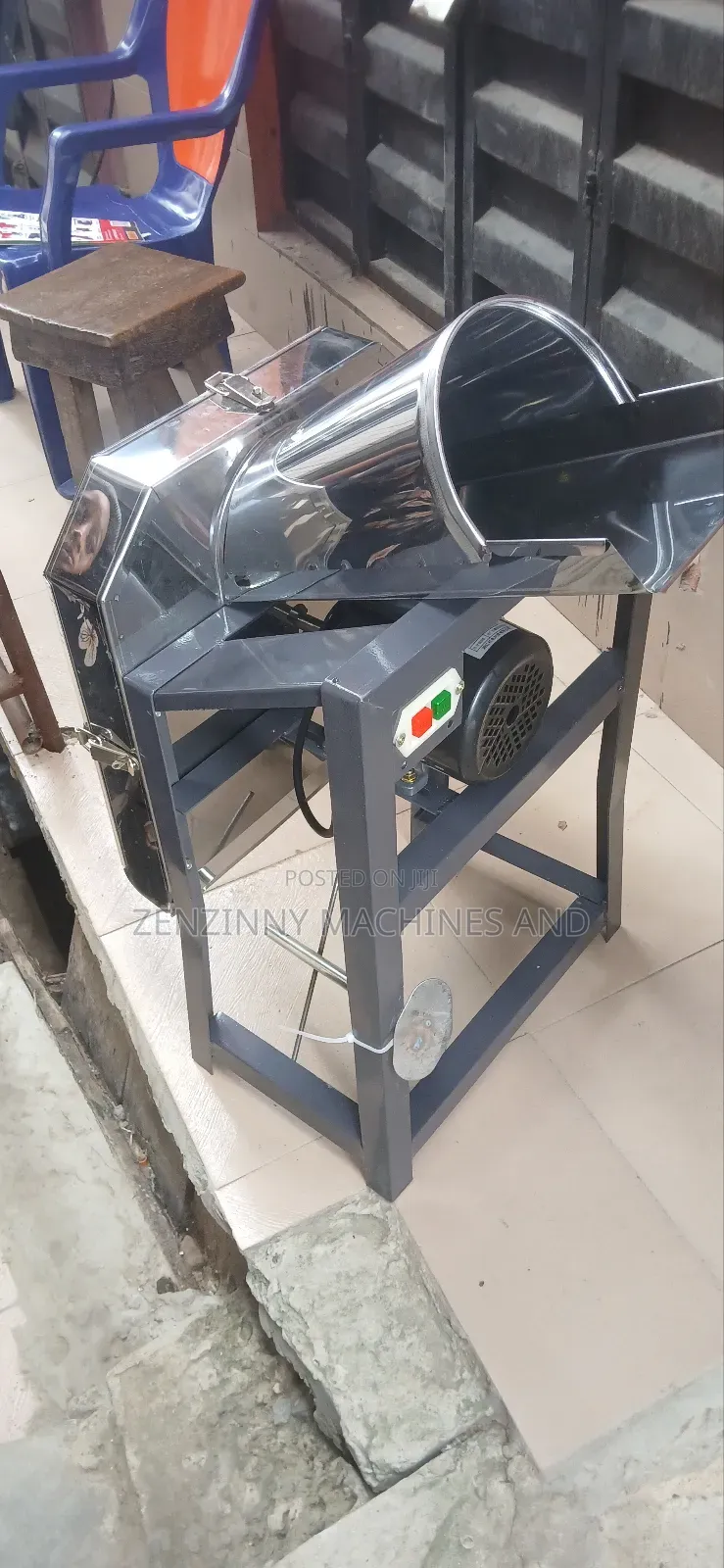 Banana Plantain Stem Cutting Machine
