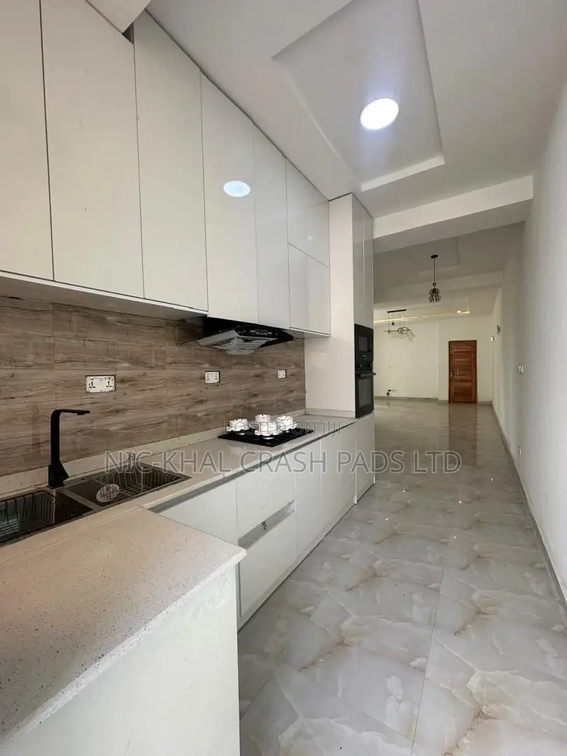 2bdrm Apartment in Lekki Chevron Toll for sale