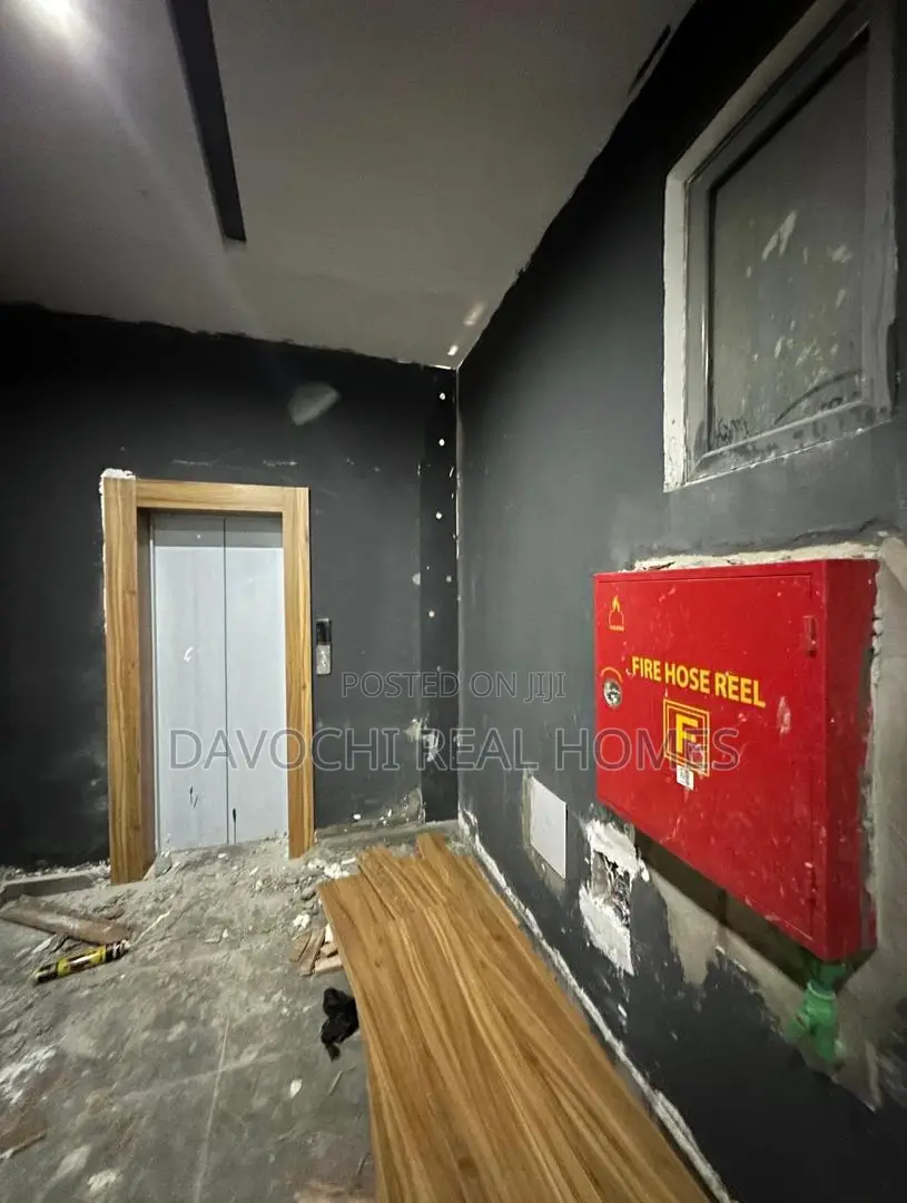 2bdrm Apartment in Orchid Road, Lekki Phase 2 for rent